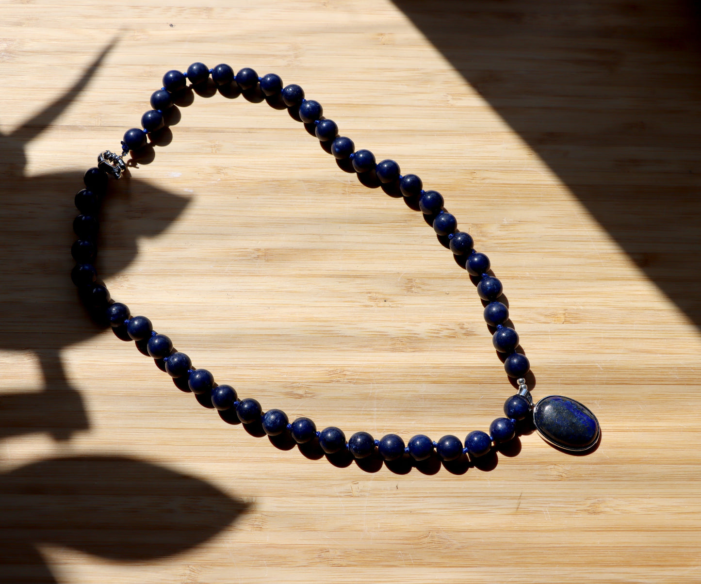 Náhrdelník korálkový lapis lazuli - Supreme Panthers