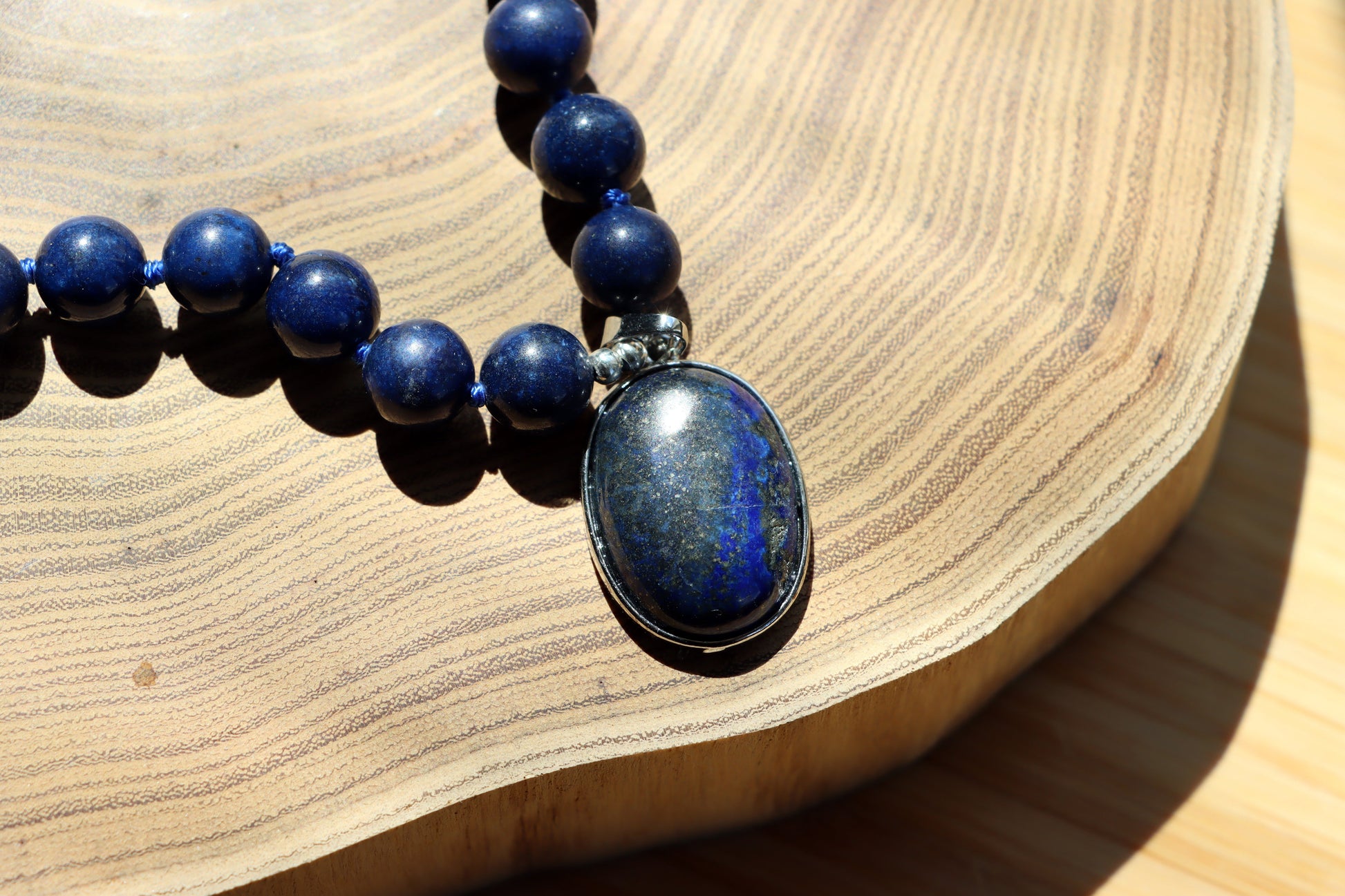 Náhrdelník korálkový lapis lazuli - Supreme Panthers