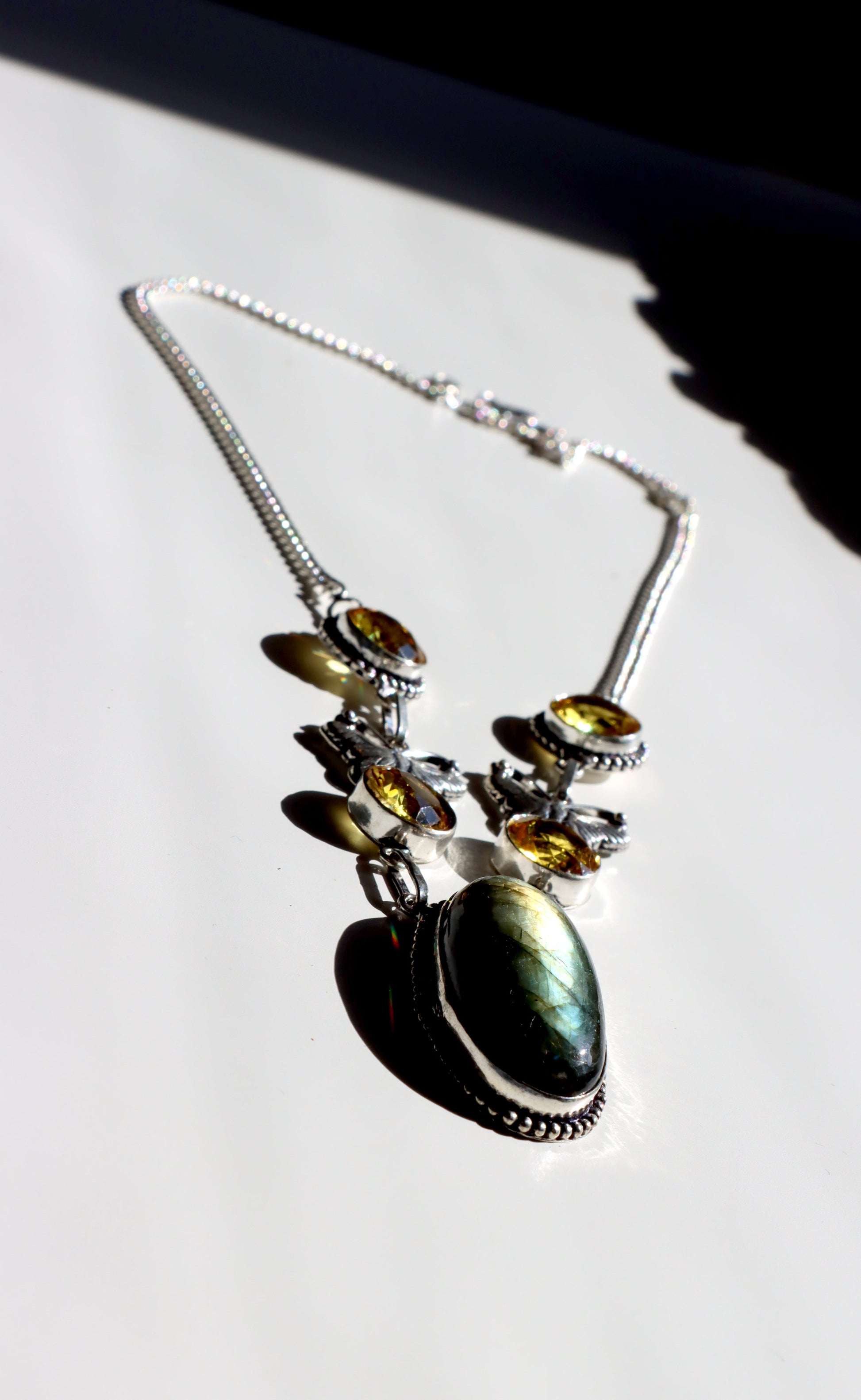 Náhrdelník labradorit a citrín – kabošon a fazet - Supreme Panthers