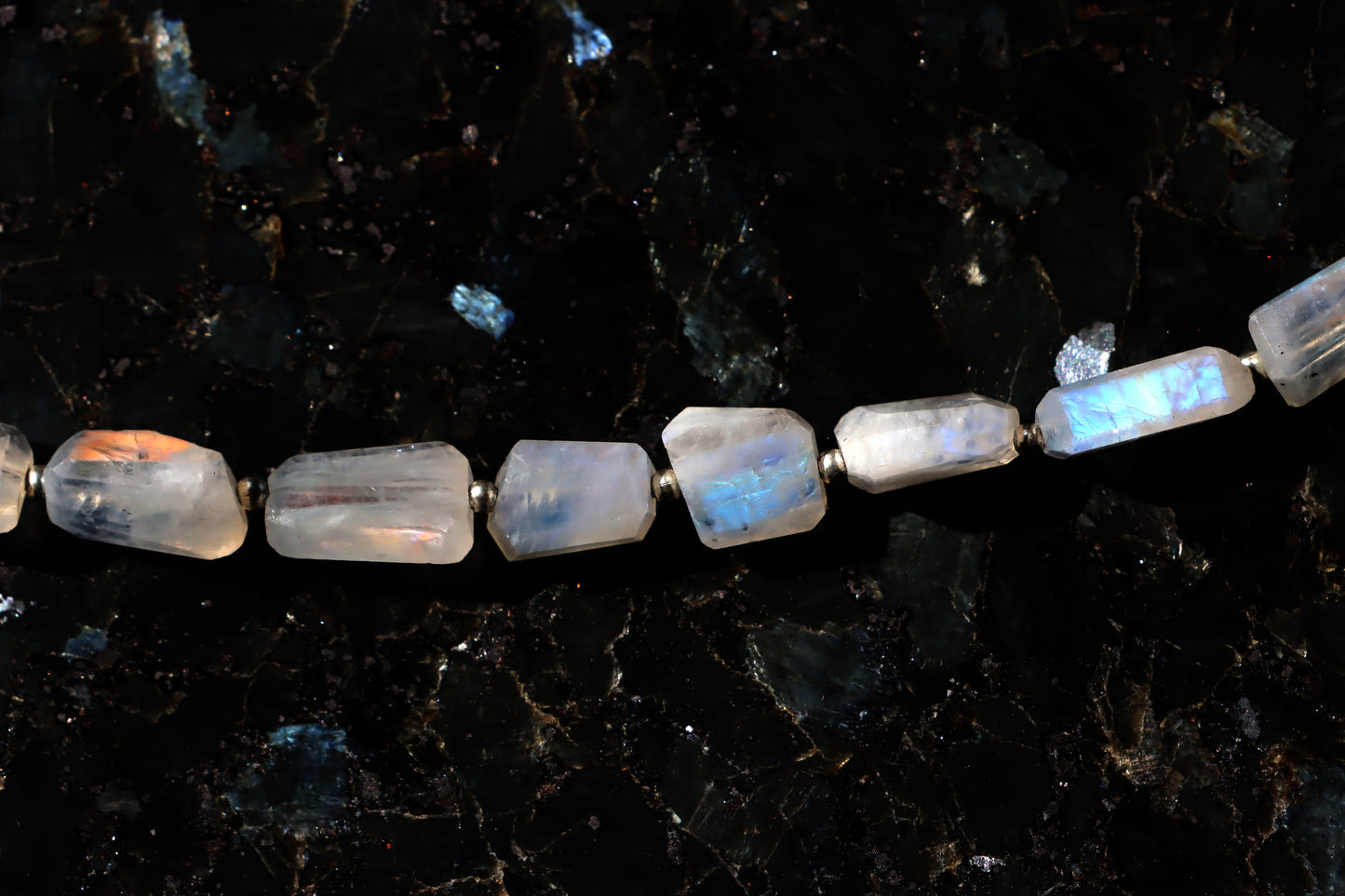 Náhrdelník měsíční kámen fazetový - Supreme Panthers