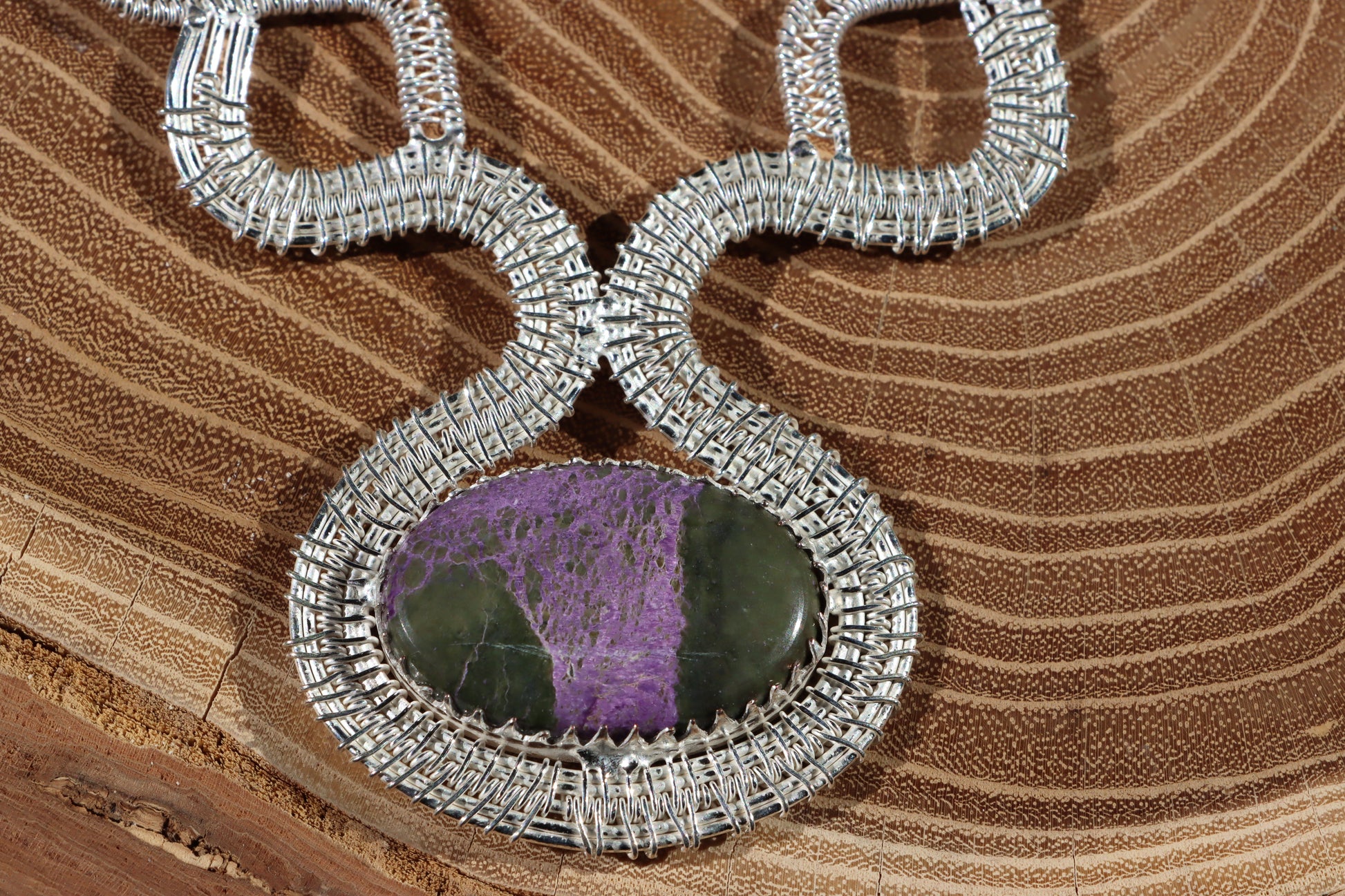 Náhrdelník z pletených hadů purpurit - Supreme Panthers