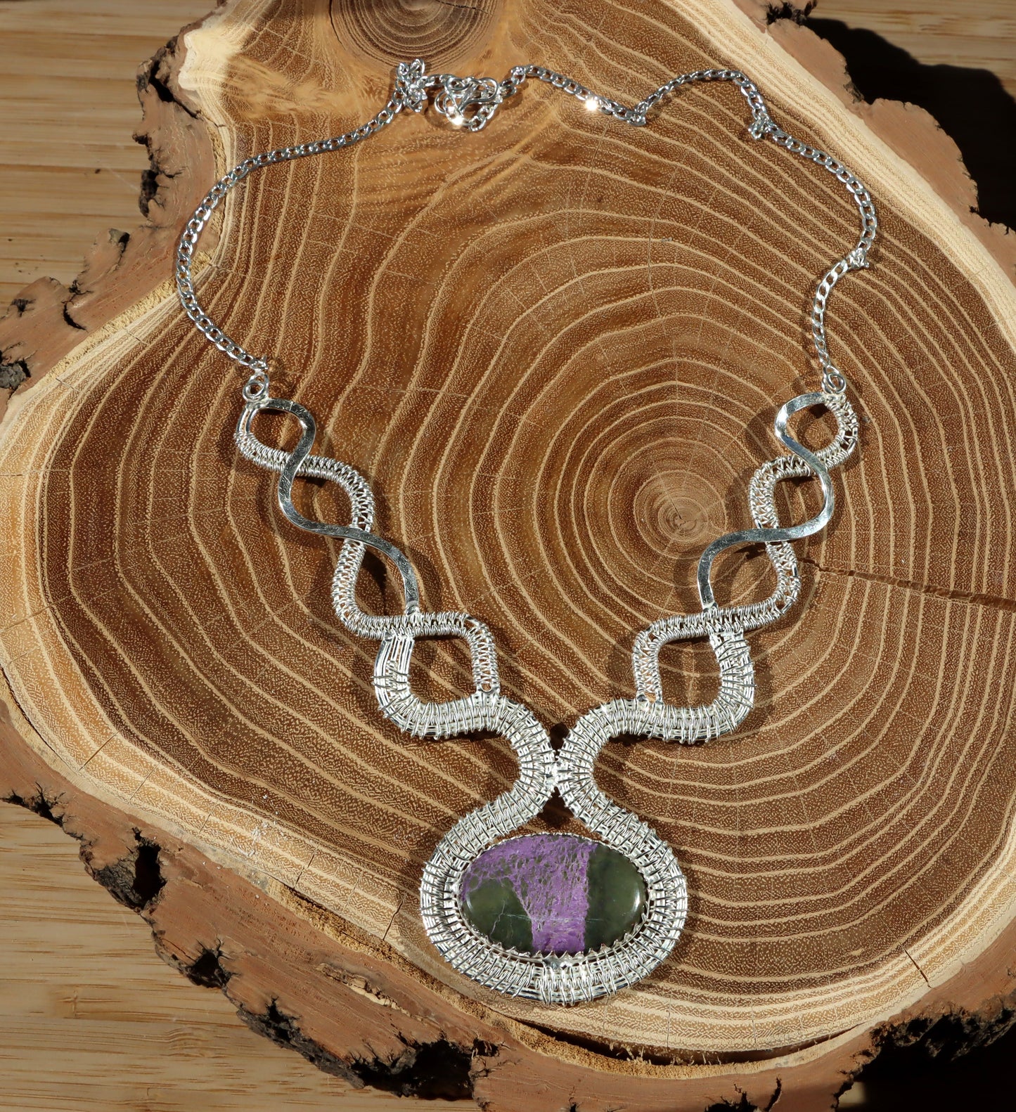 Náhrdelník z pletených hadů purpurit - Supreme Panthers