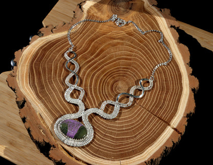 Náhrdelník z pletených hadů purpurit - Supreme Panthers