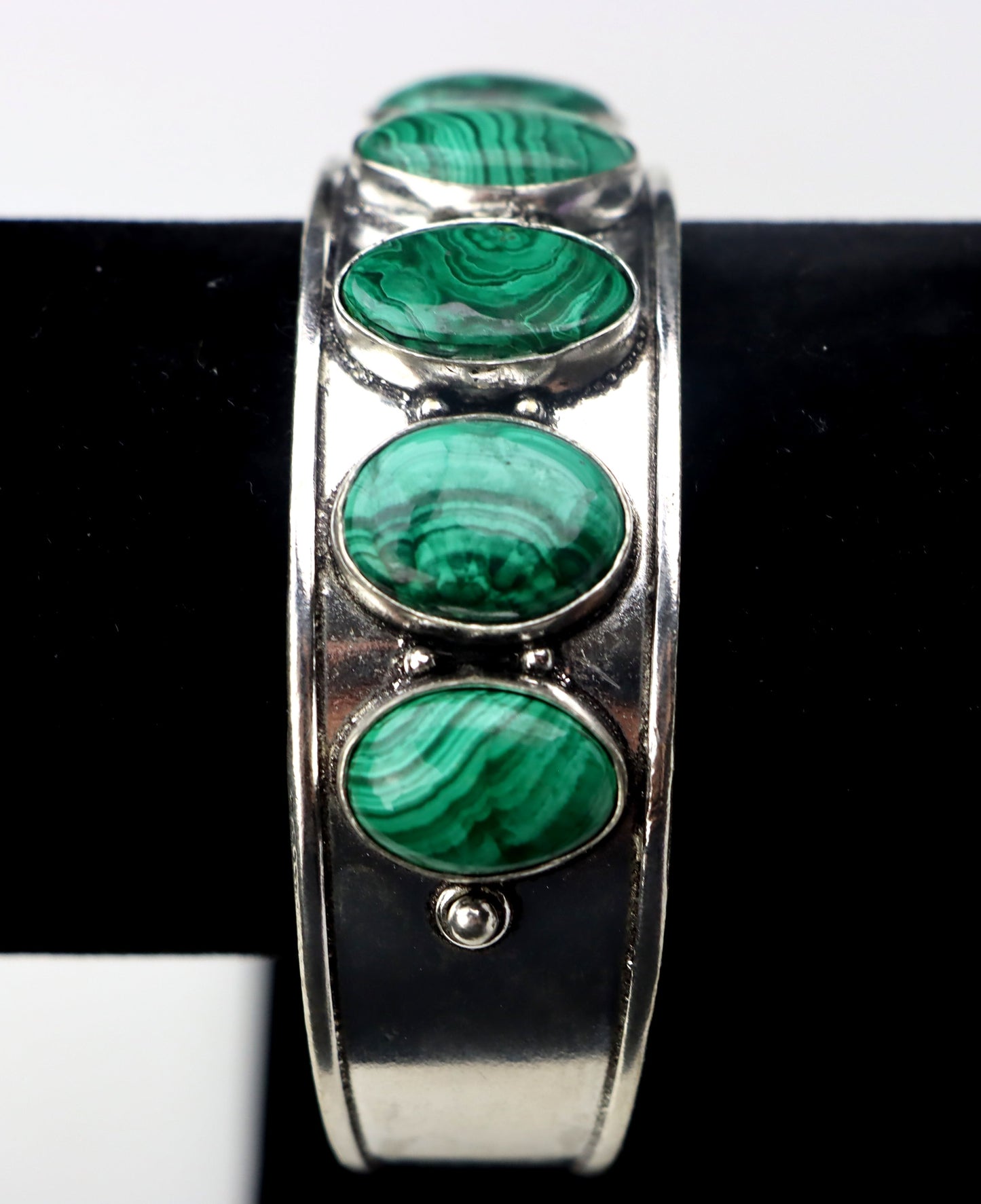 Náramek polohovatelný – Malachit Corona Quintus - Supreme Panthers