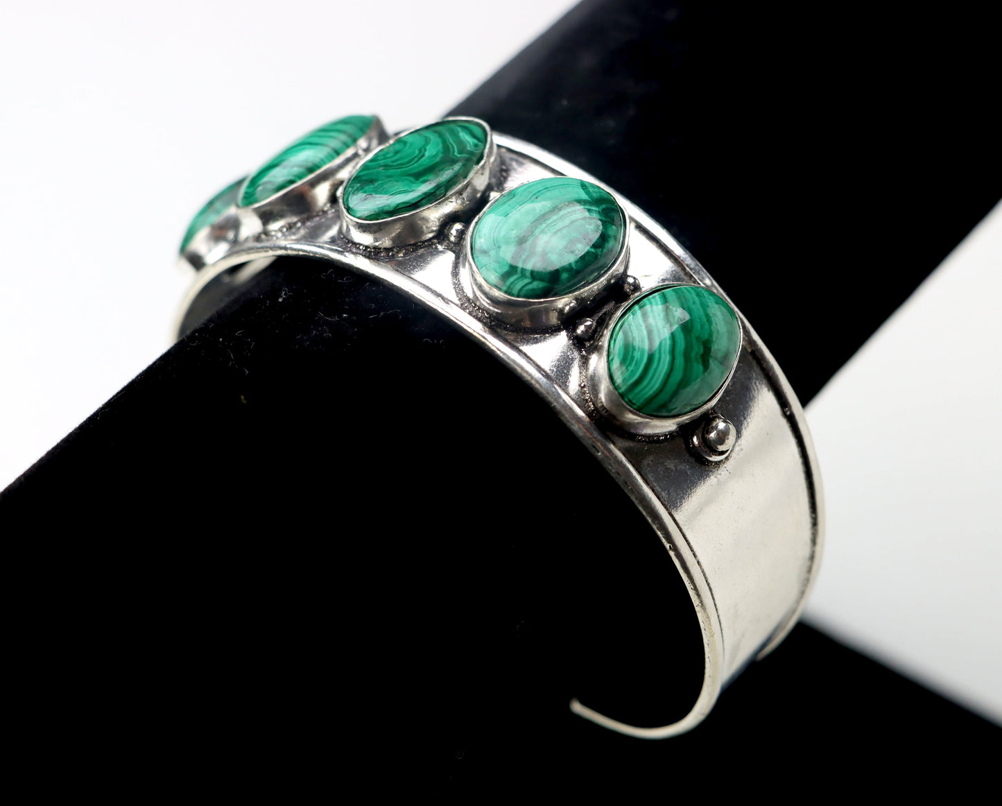 Náramek polohovatelný – Malachit Corona Quintus - Supreme Panthers