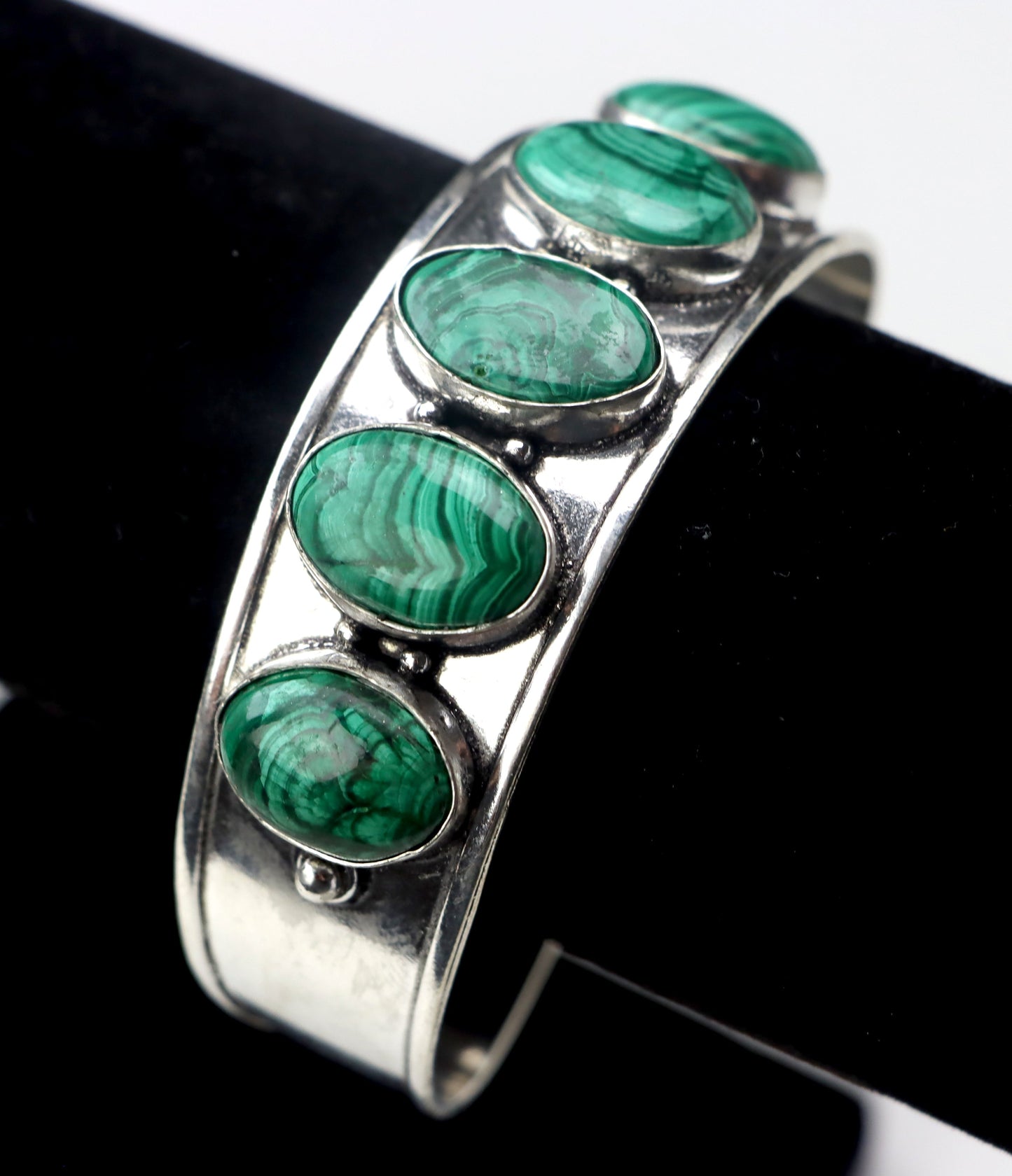 Náramek polohovatelný – Malachit Corona Quintus - Supreme Panthers