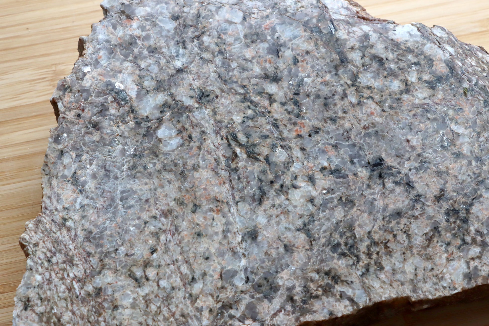 Pegmatit živce křemen slídy - Supreme Panthers