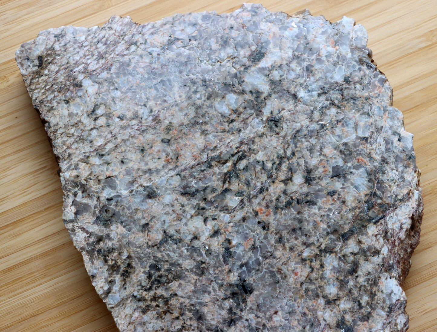 Pegmatit živce křemen slídy - Supreme Panthers