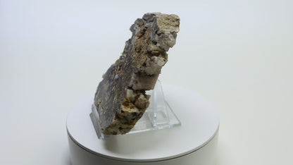 Opal-chalcedon krusta leštěná