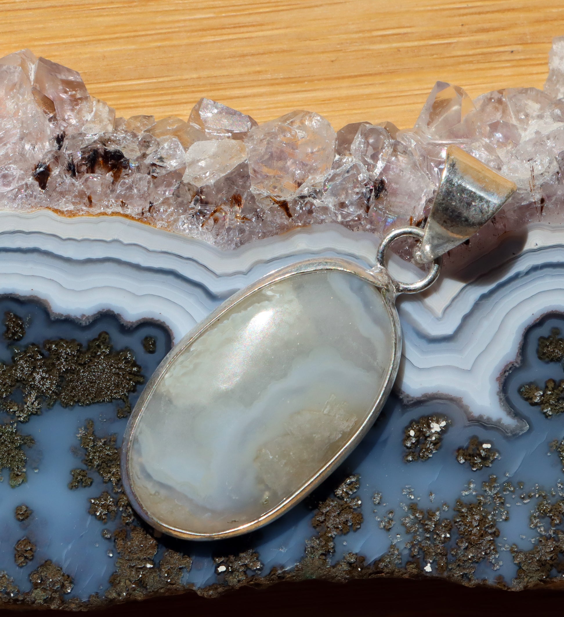 Přívěšek achát modrý krajkový - Supreme Panthers