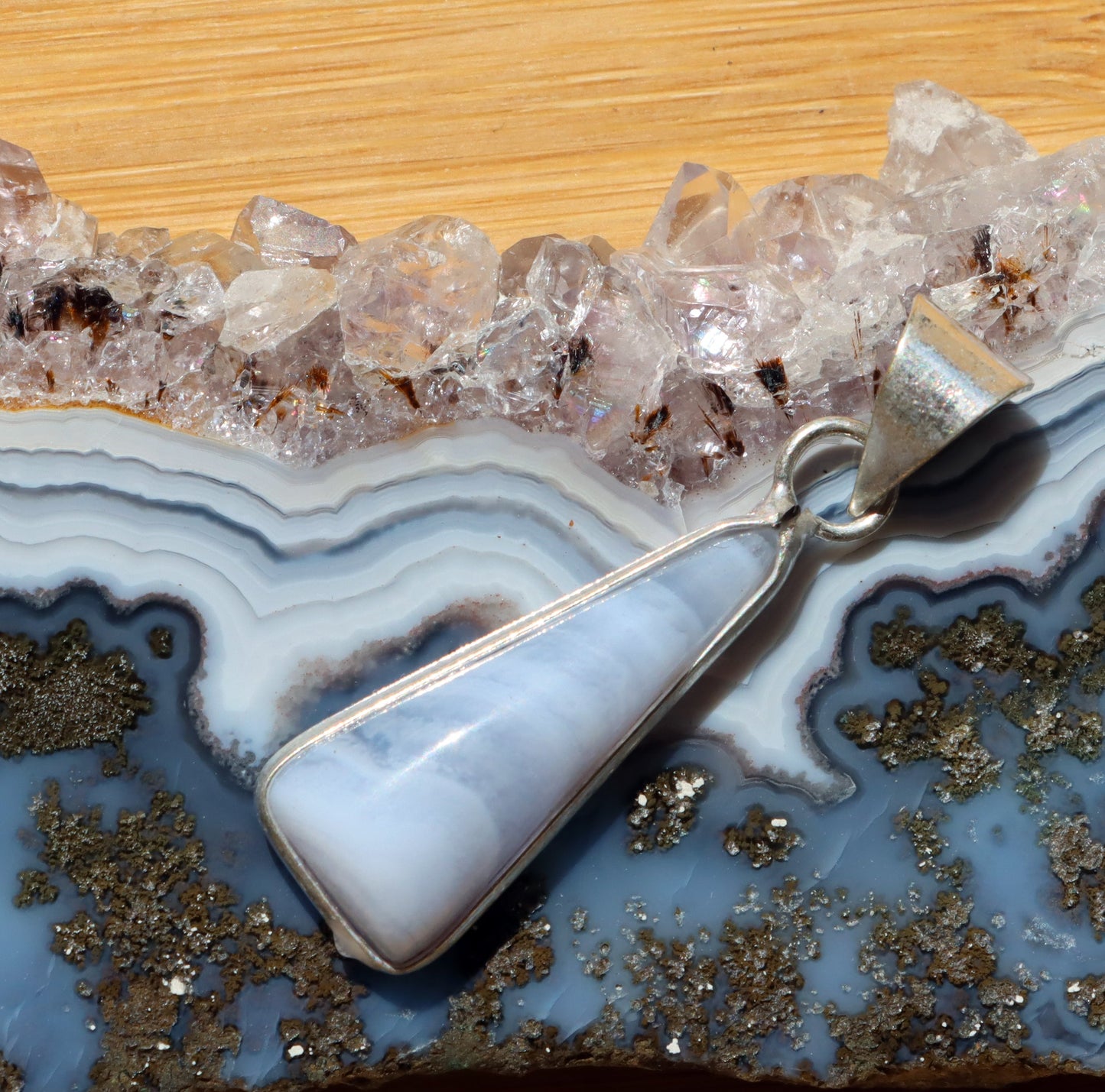 Přívěšek achát modrý krajkový - Supreme Panthers