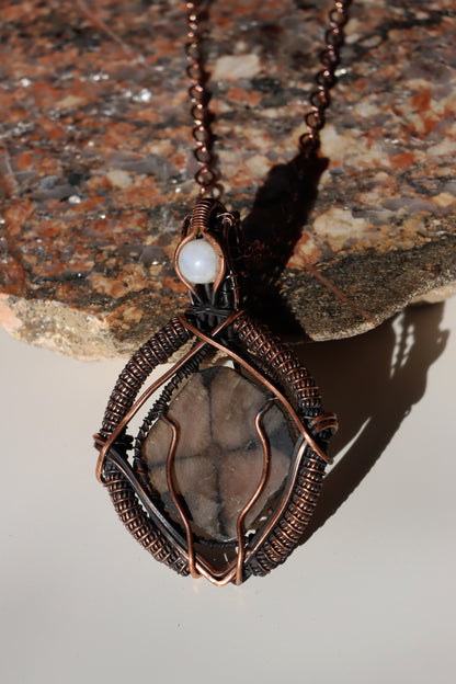 Přívěšek andalusit a měsíční kámen "Chiastolit – Kámen vnitřního kříže" - Supreme Panthers