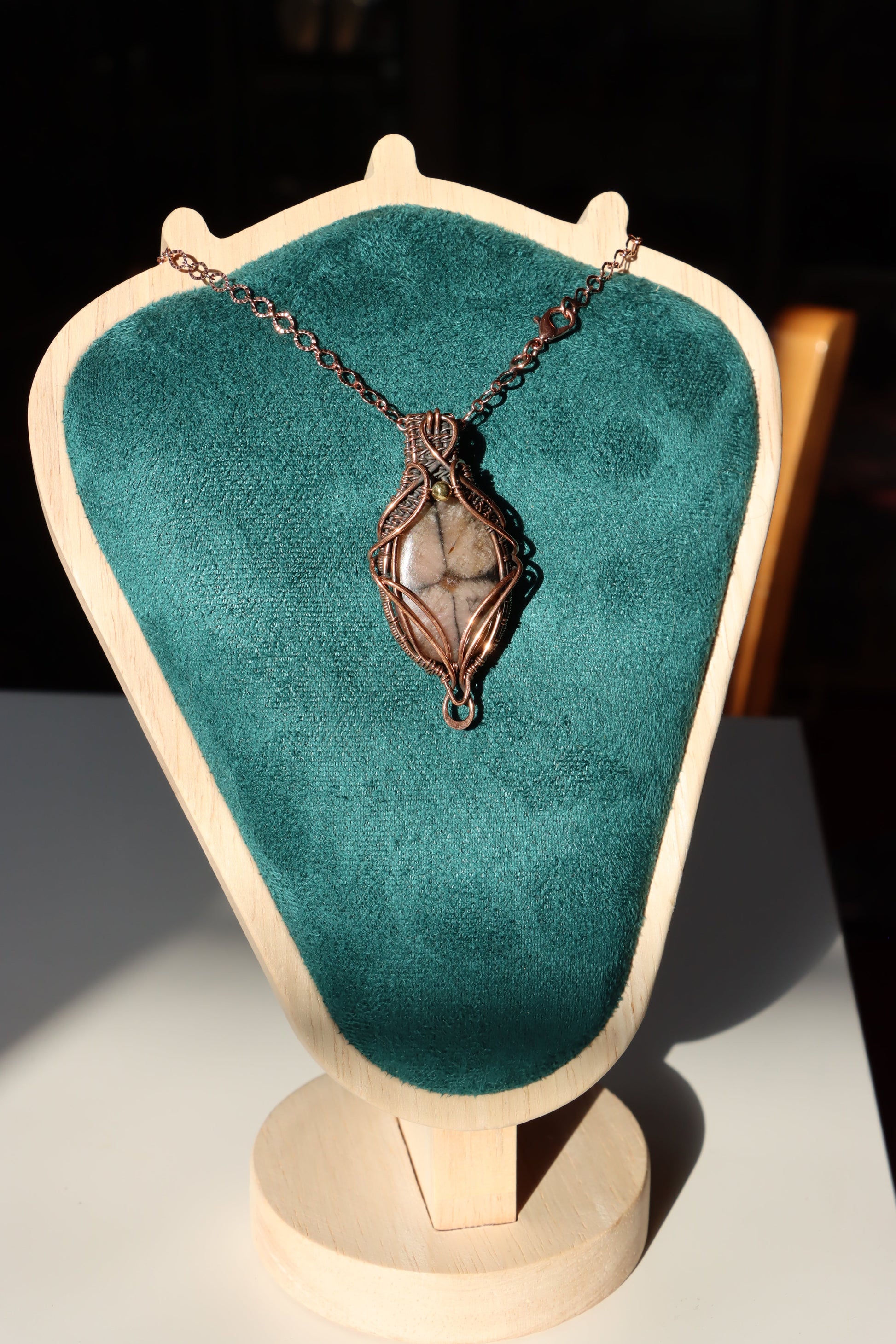 Přívěšek andalusit "Chiastolit – Znamení ticha" - Supreme Panthers