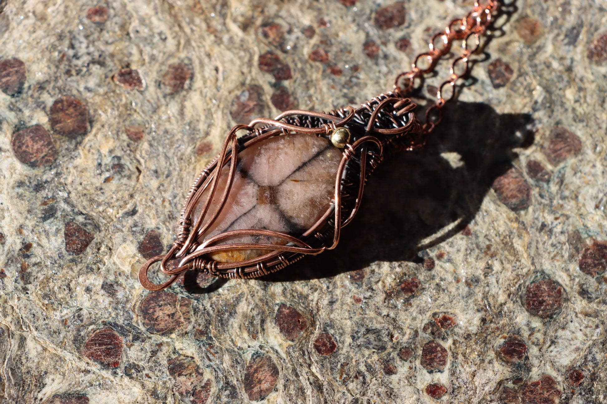 Přívěšek andalusit "Chiastolit – Znamení ticha" - Supreme Panthers