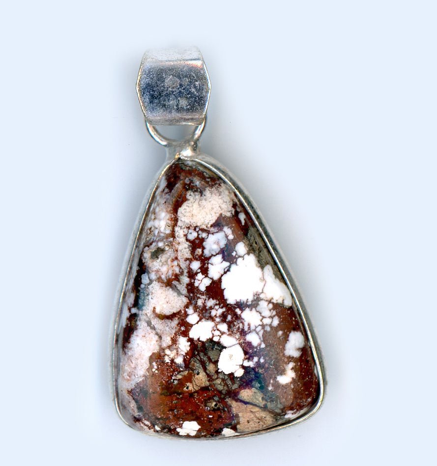 Přívěšek bílý tyrkys howlit - Supreme Panthers