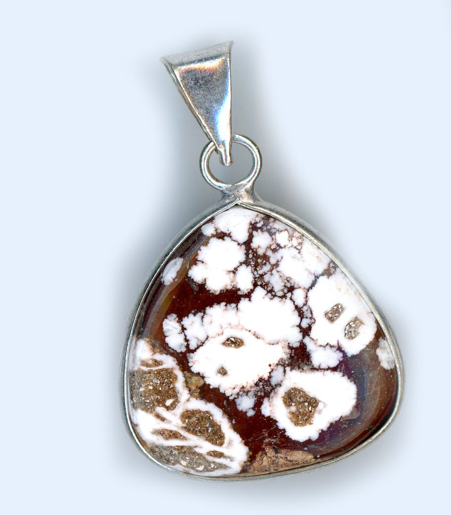 Přívěšek bílý tyrkys howlit - Supreme Panthers