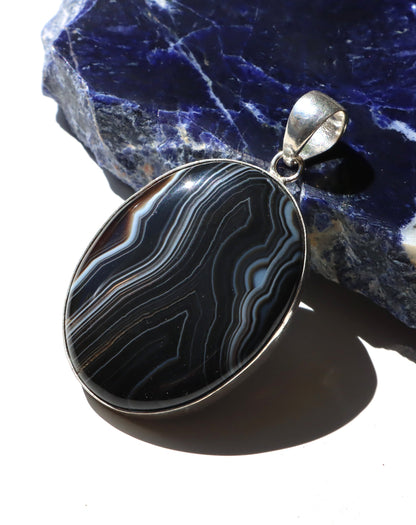 Přívěsek „Černobílá harmonie – onyxový achát“ - Supreme Panthers