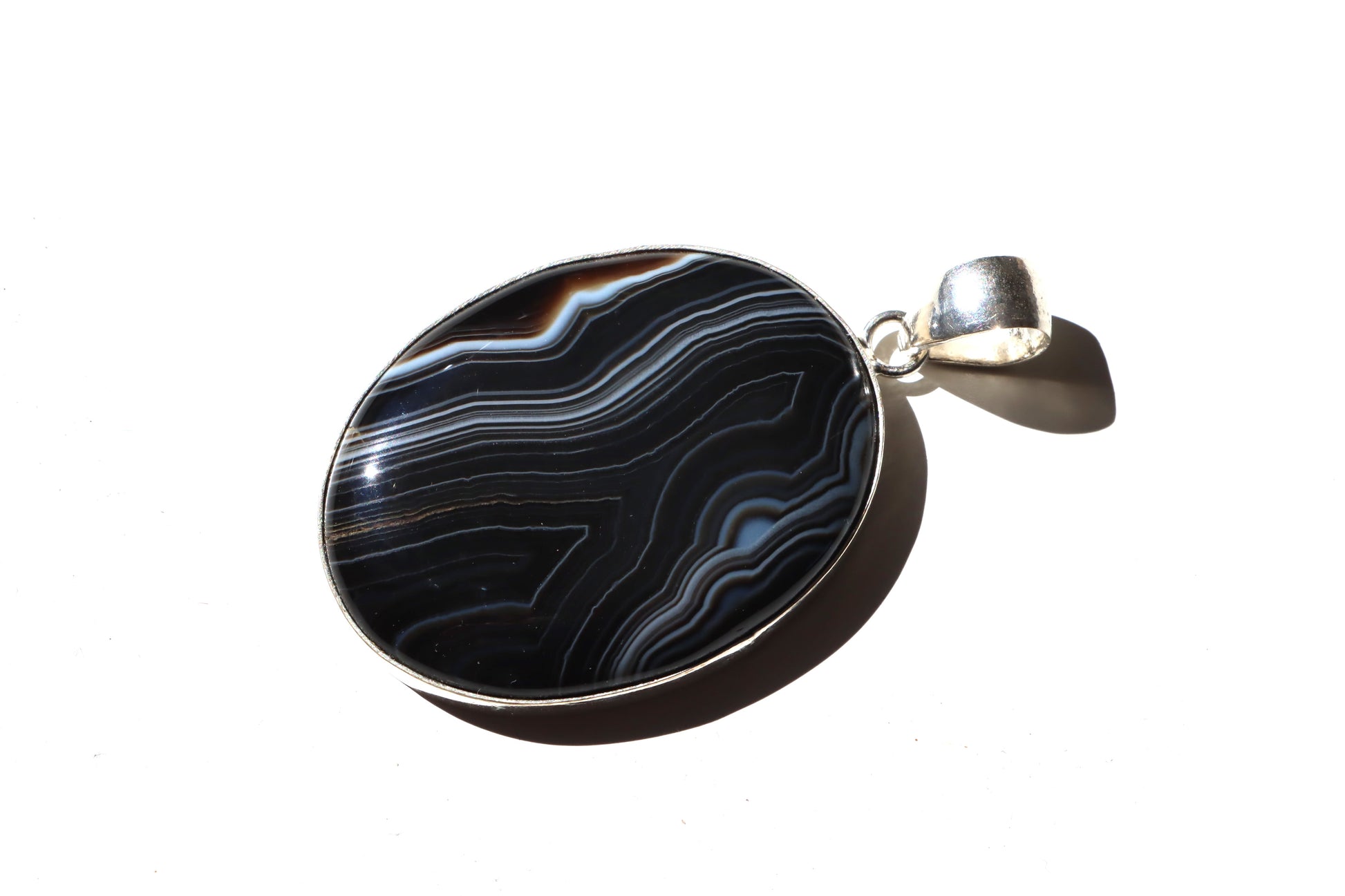 Přívěsek „Černobílá harmonie – onyxový achát“ - Supreme Panthers