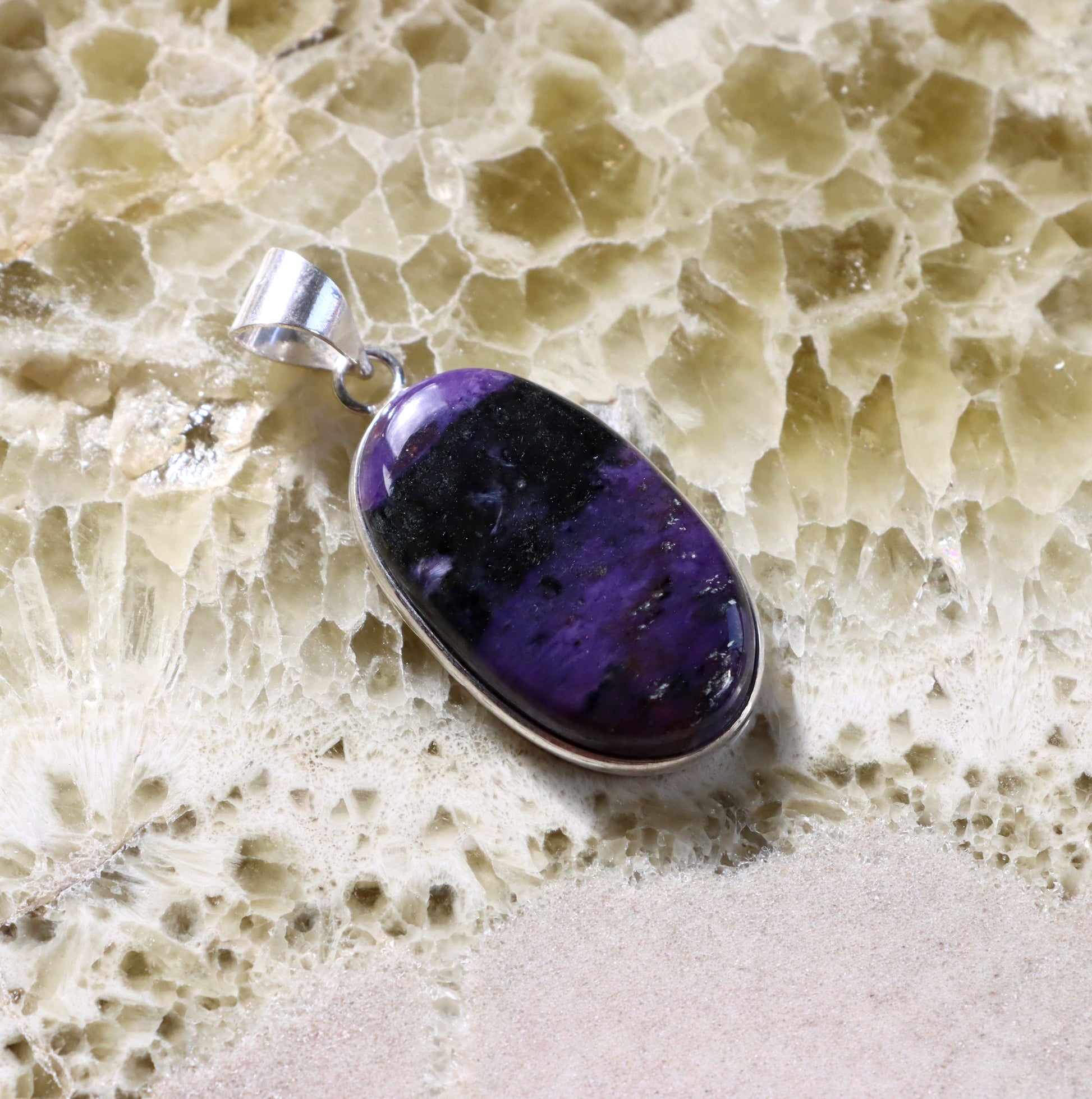 Přívěšek charoit - Supreme Panthers