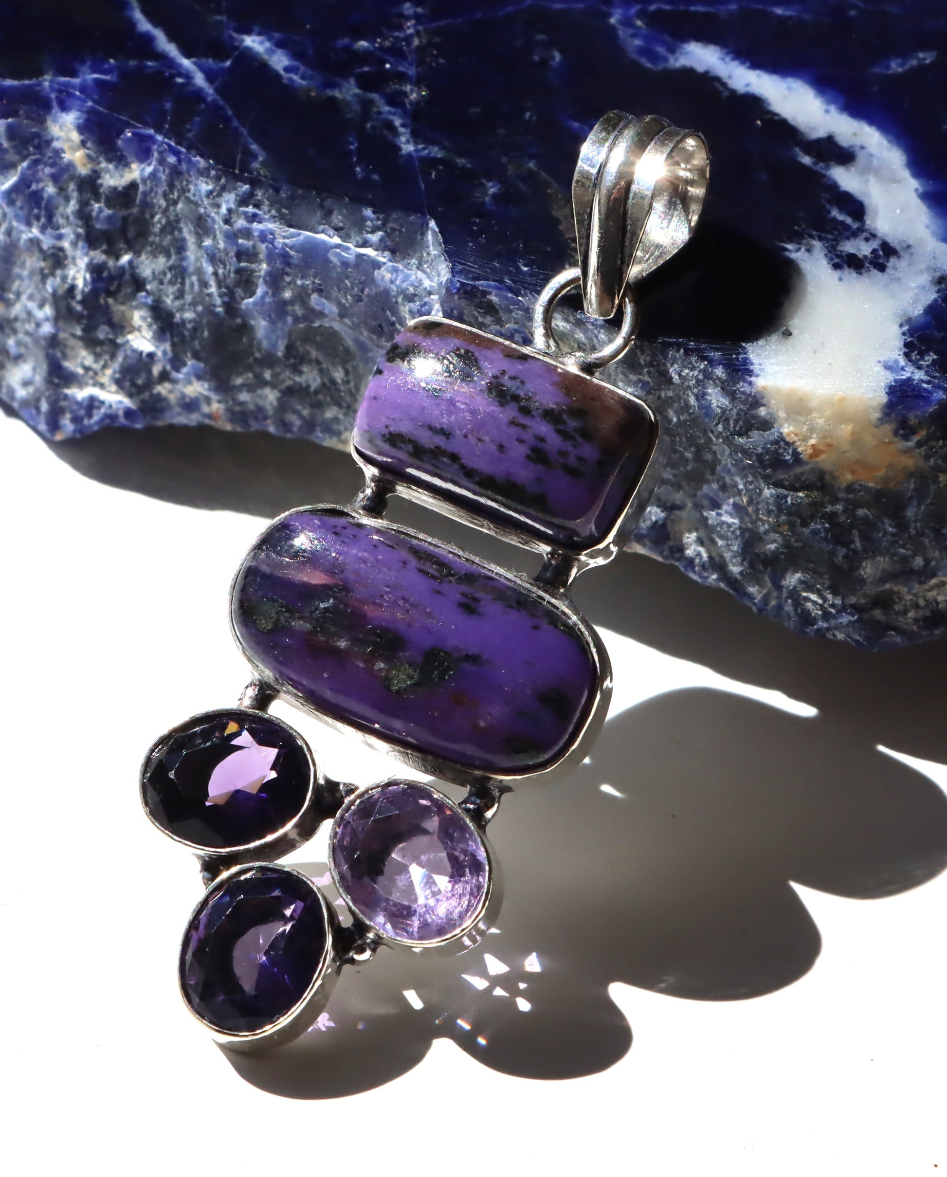 Přívěsek „Charoit a ametyst“ - Supreme Panthers