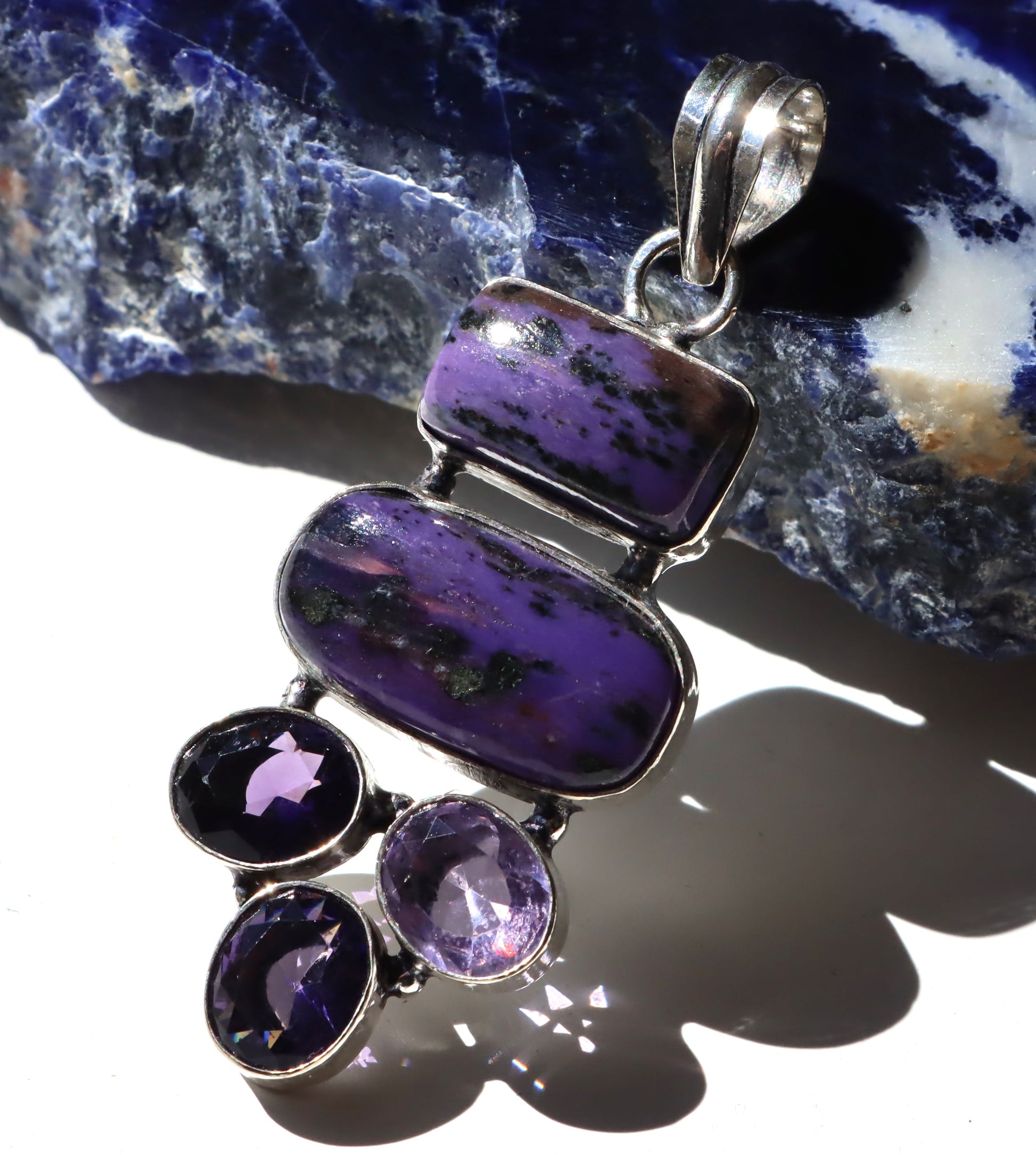 Přívěsek „Charoit a ametyst“ - Supreme Panthers