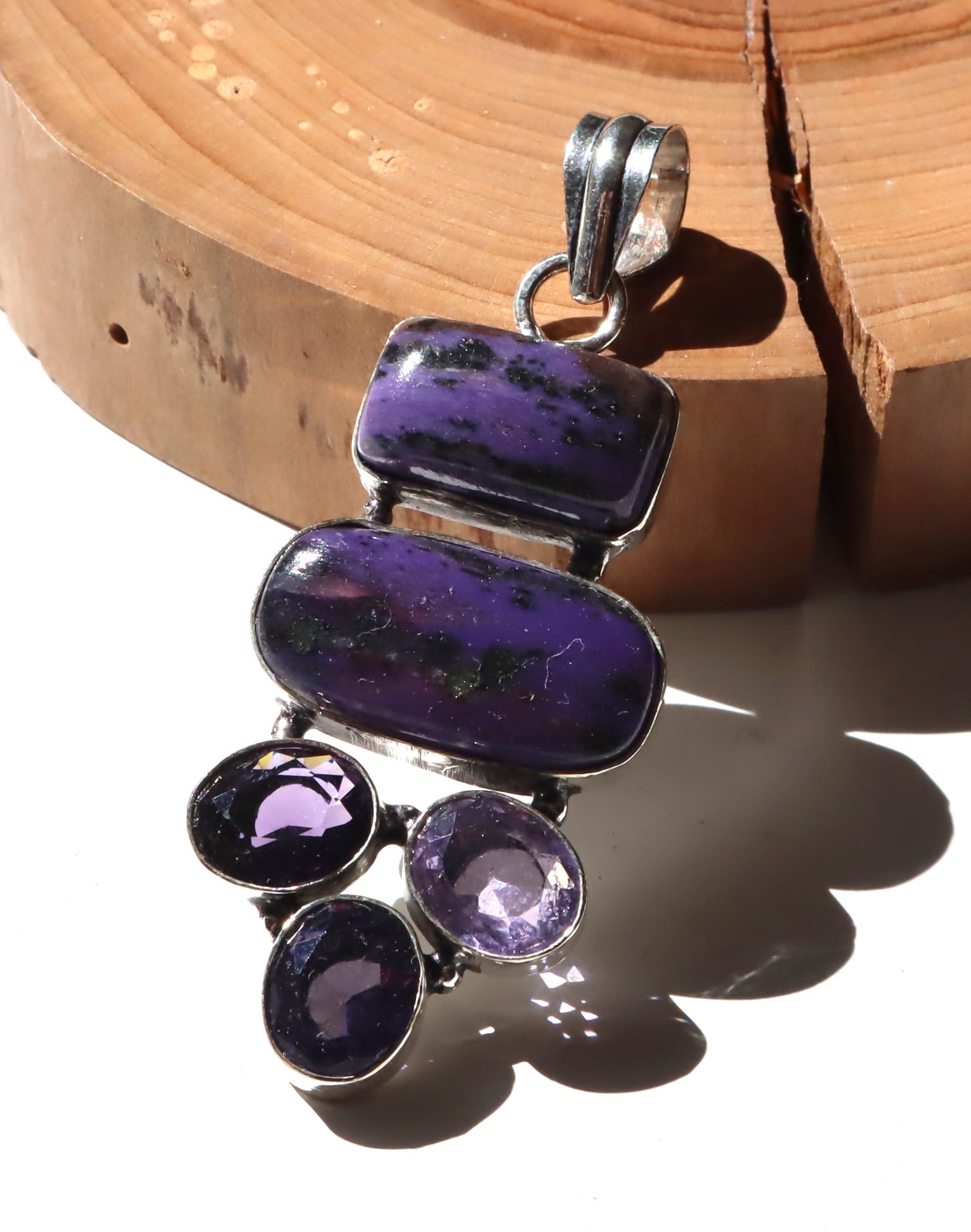 Přívěsek „Charoit a ametyst“ - Supreme Panthers