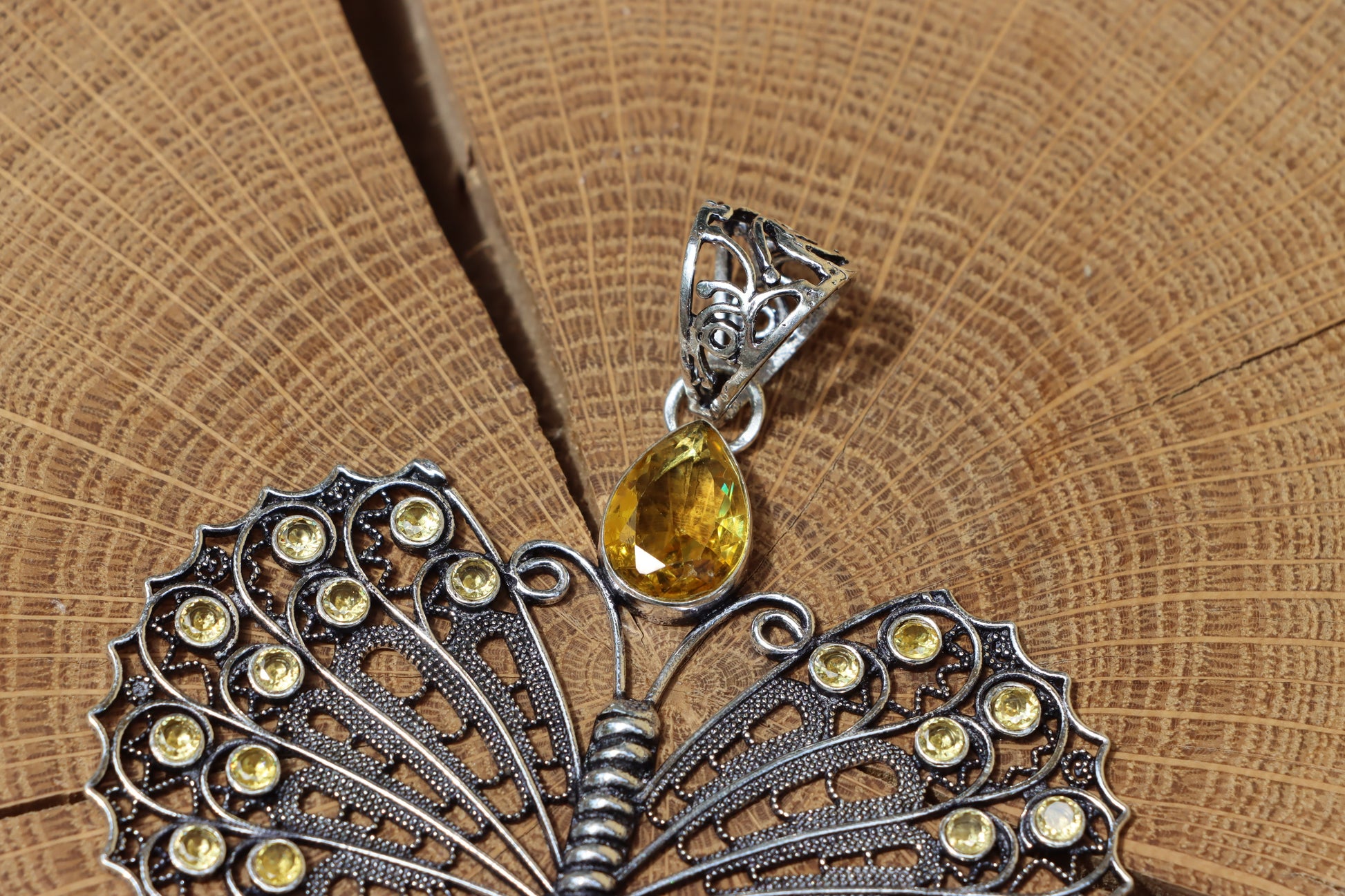 Přívěšek "Citrín – Motýlí tanec" - Supreme Panthers