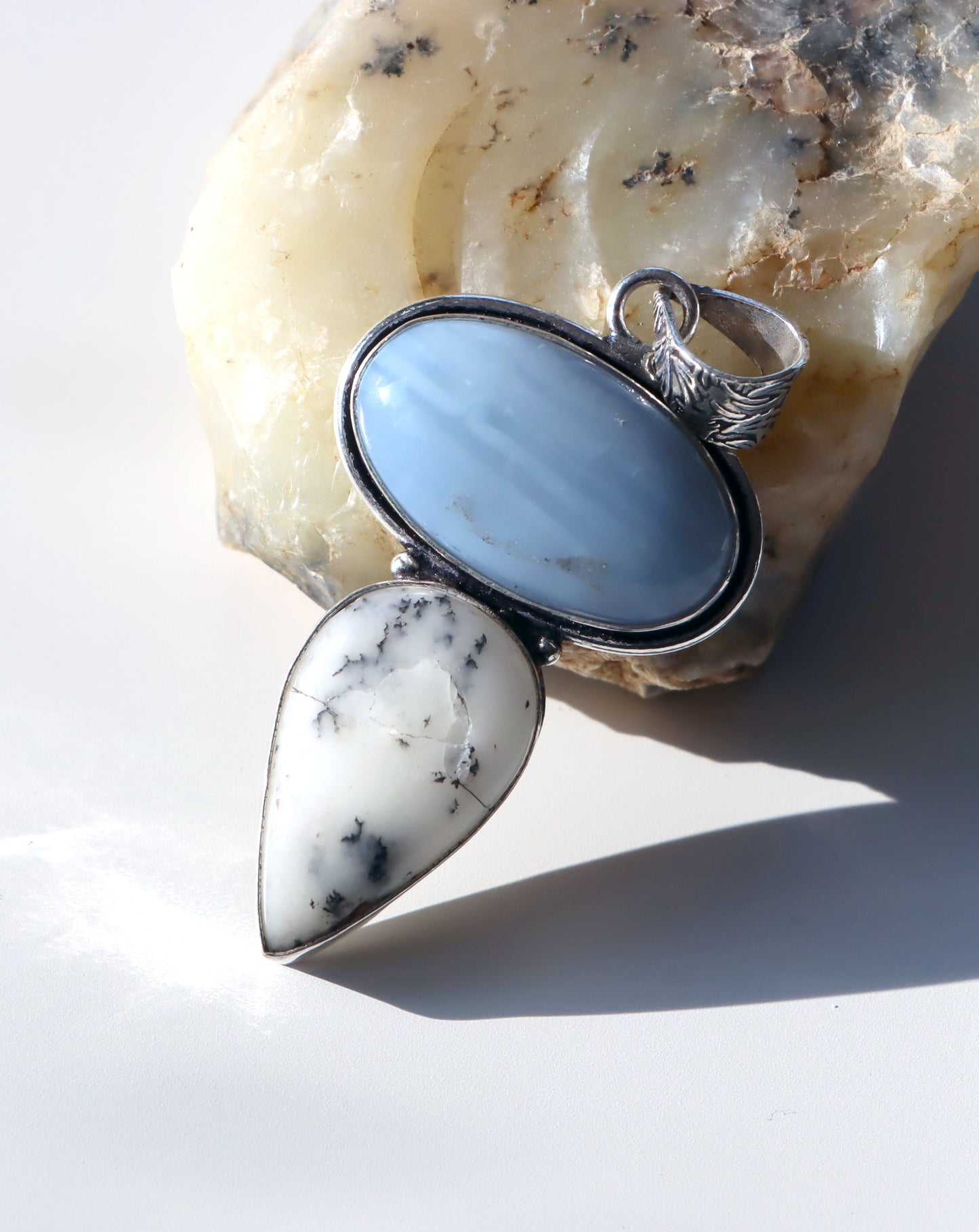 Přívěšek dendritický opál Owyhee opál - Supreme Panthers