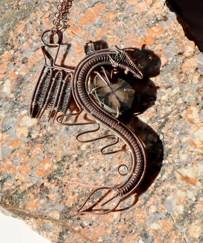 Přívěšek "Drak a kámen čtyř směrů" - Supreme Panthers