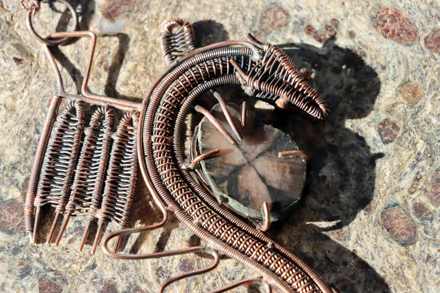 Přívěšek "Drak a kámen čtyř směrů" - Supreme Panthers