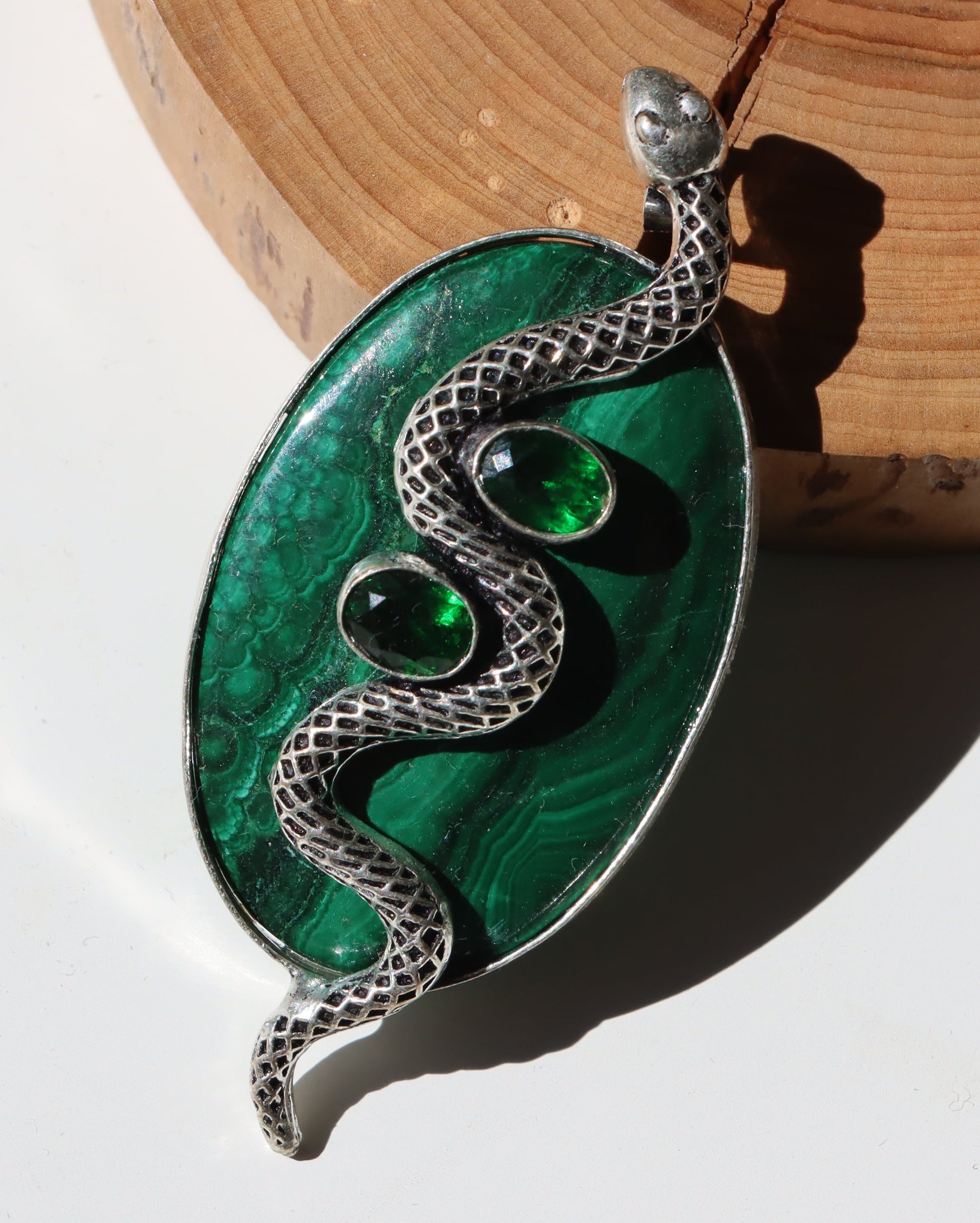 Přívěsek „Hadí talisman – Malachit & Olivín“ - Supreme Panthers