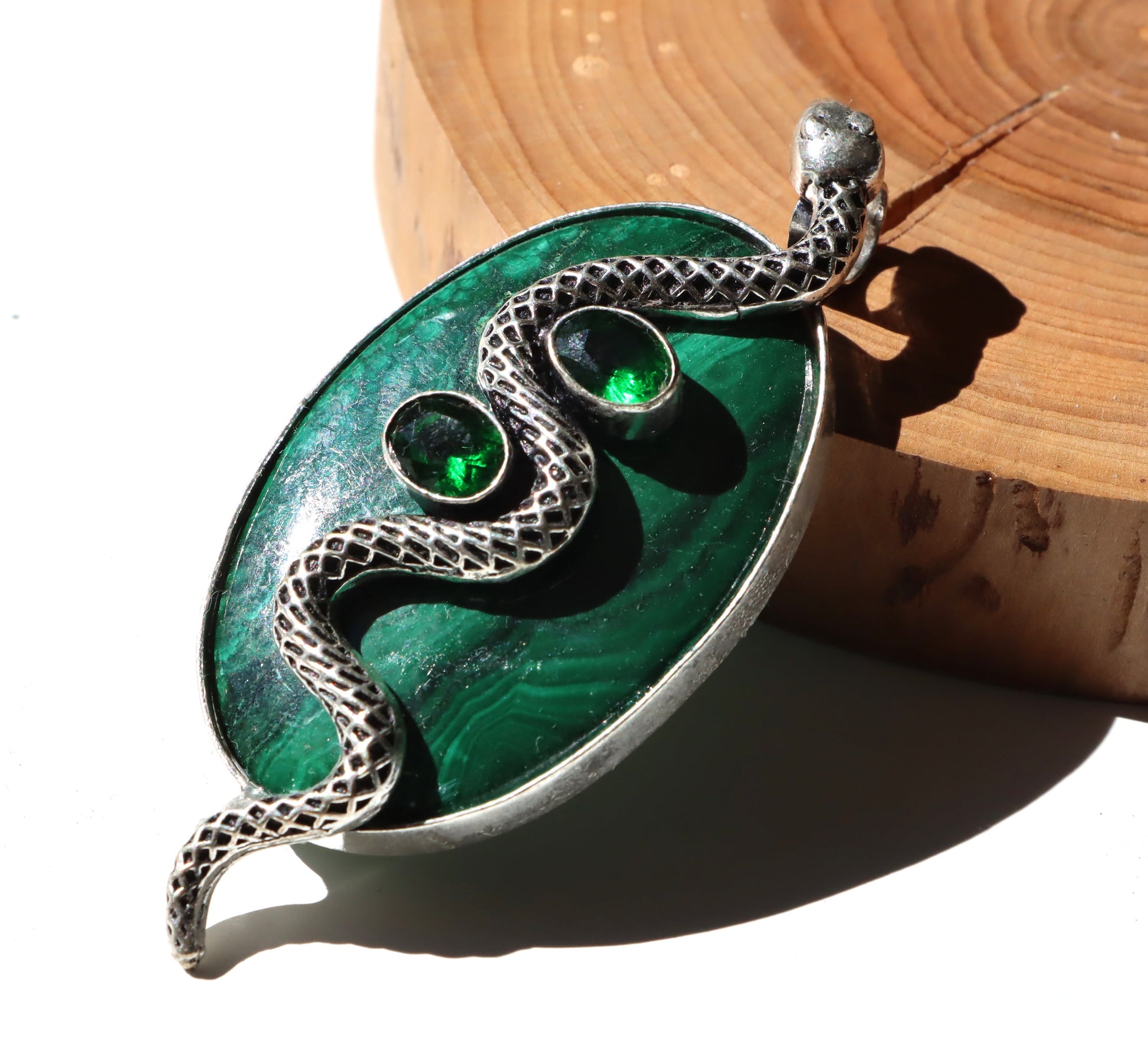 Přívěsek „Hadí talisman – Malachit & Olivín“ - Supreme Panthers