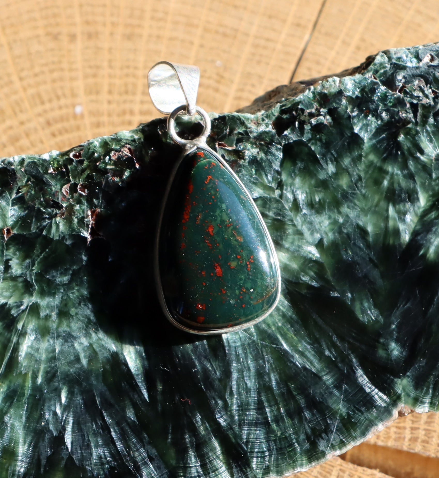 Přívěšek heliotrop - Supreme Panthers