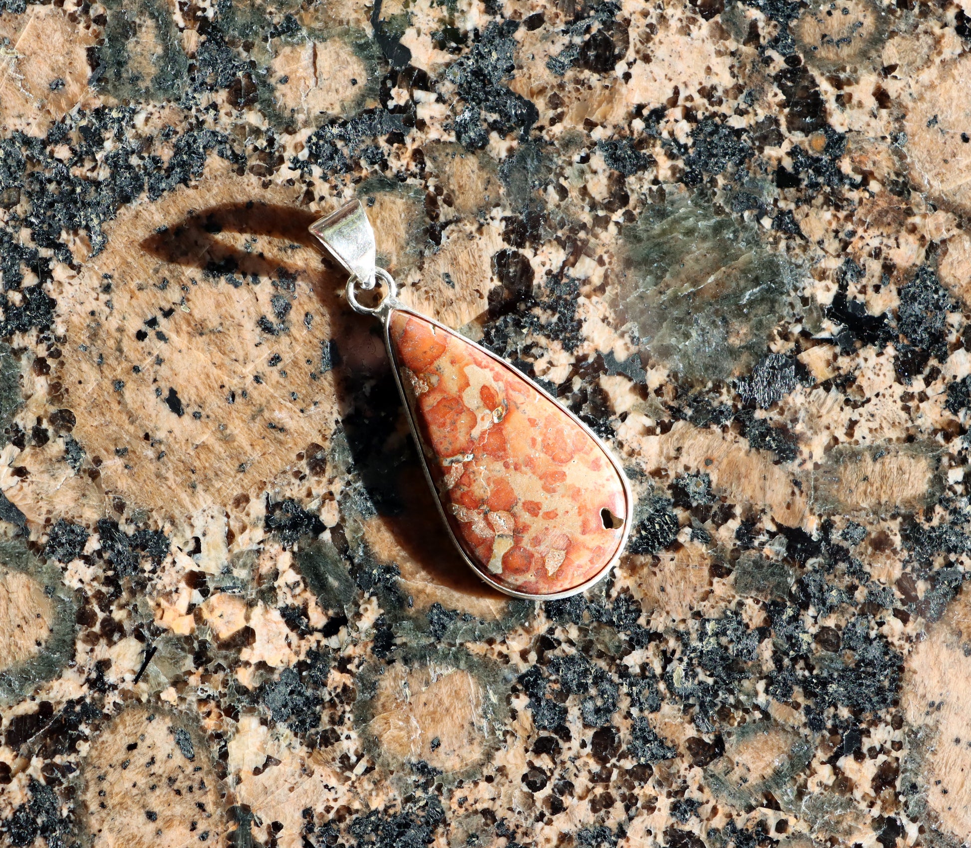 Přívěšek jaspis Asteroid - Supreme Panthers