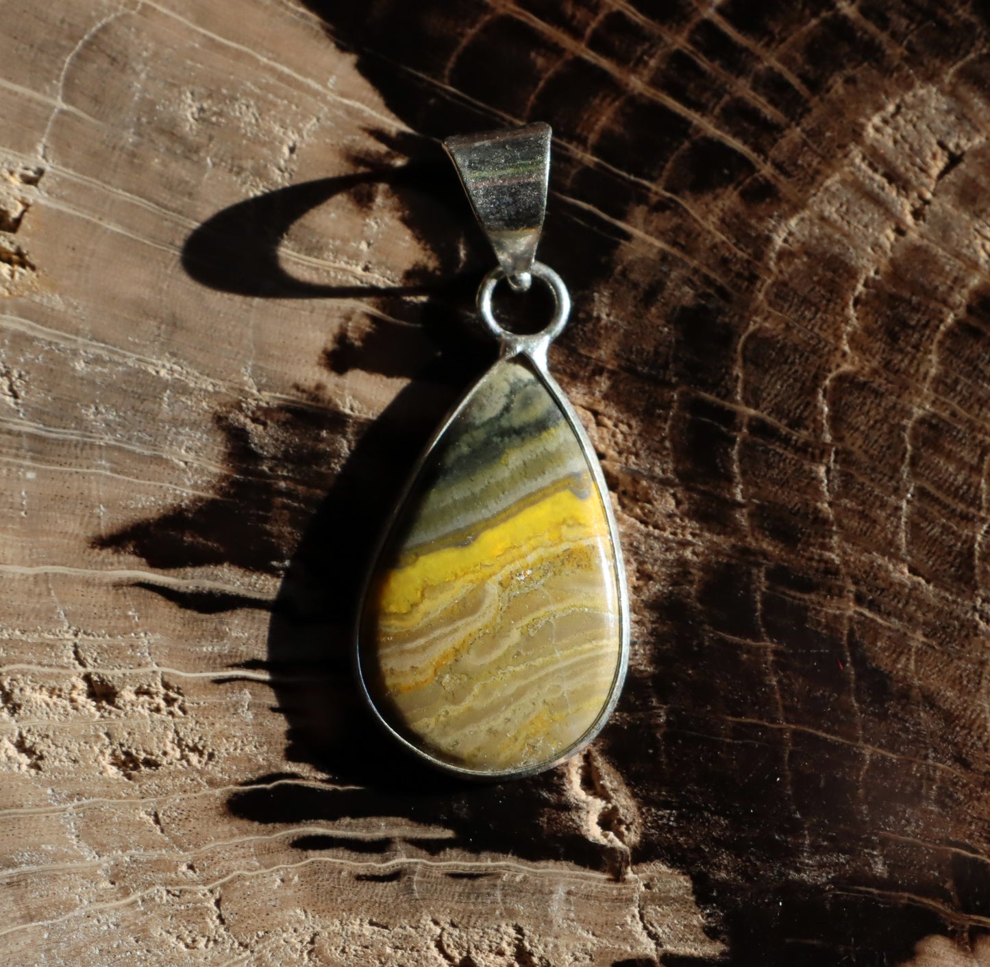 Přívěšek jaspis Bumble Bee - Supreme Panthers