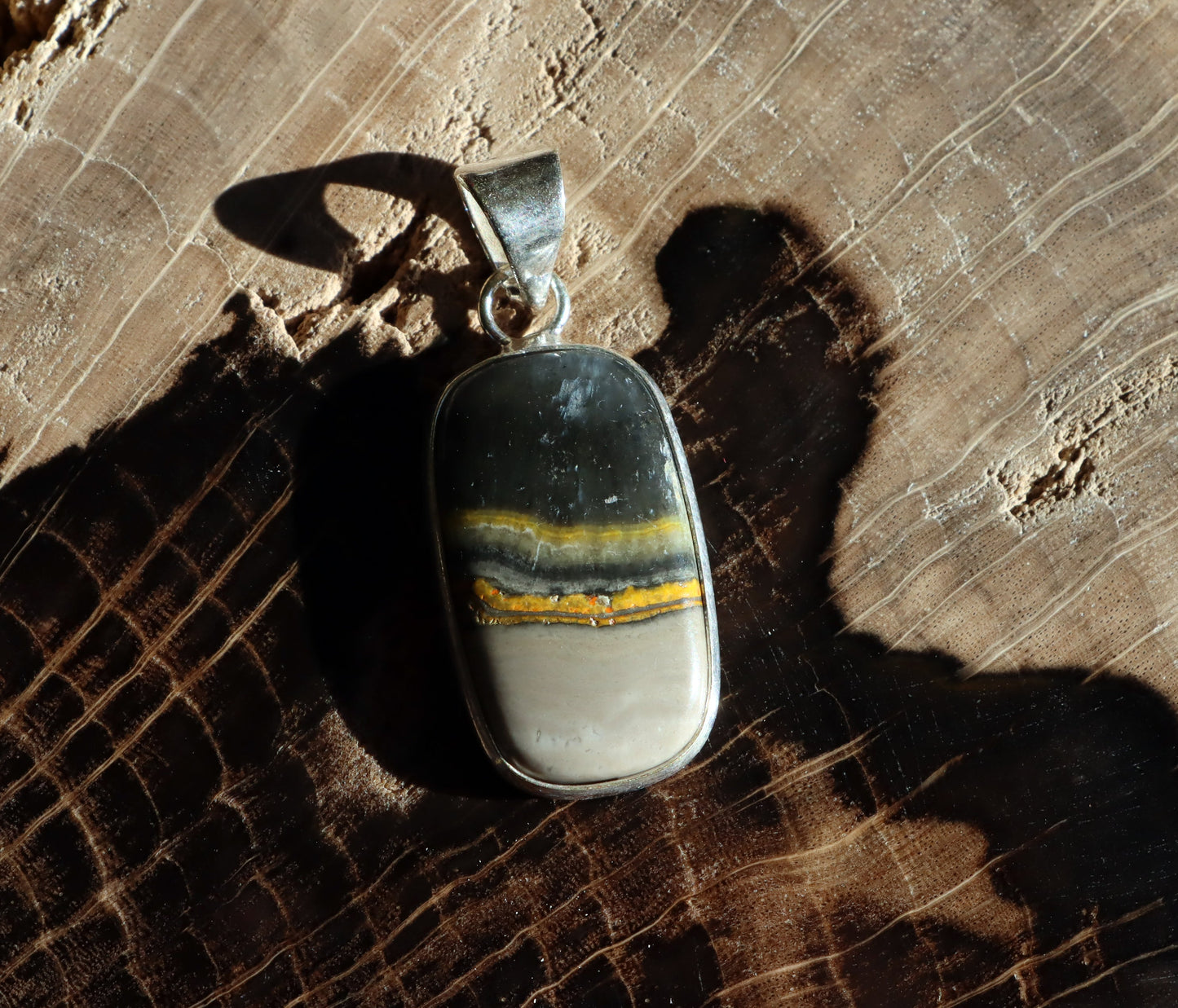 Přívěšek jaspis Bumble Bee - Supreme Panthers