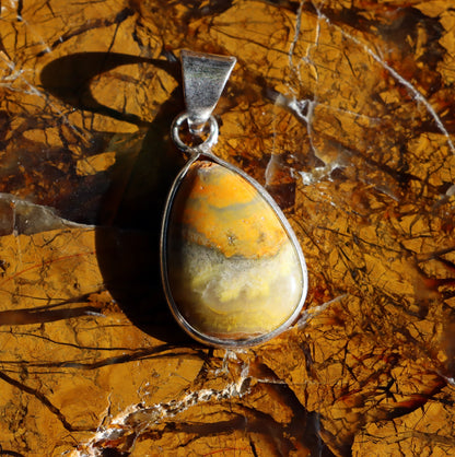 Přívěšek jaspis Bumble Bee - Supreme Panthers