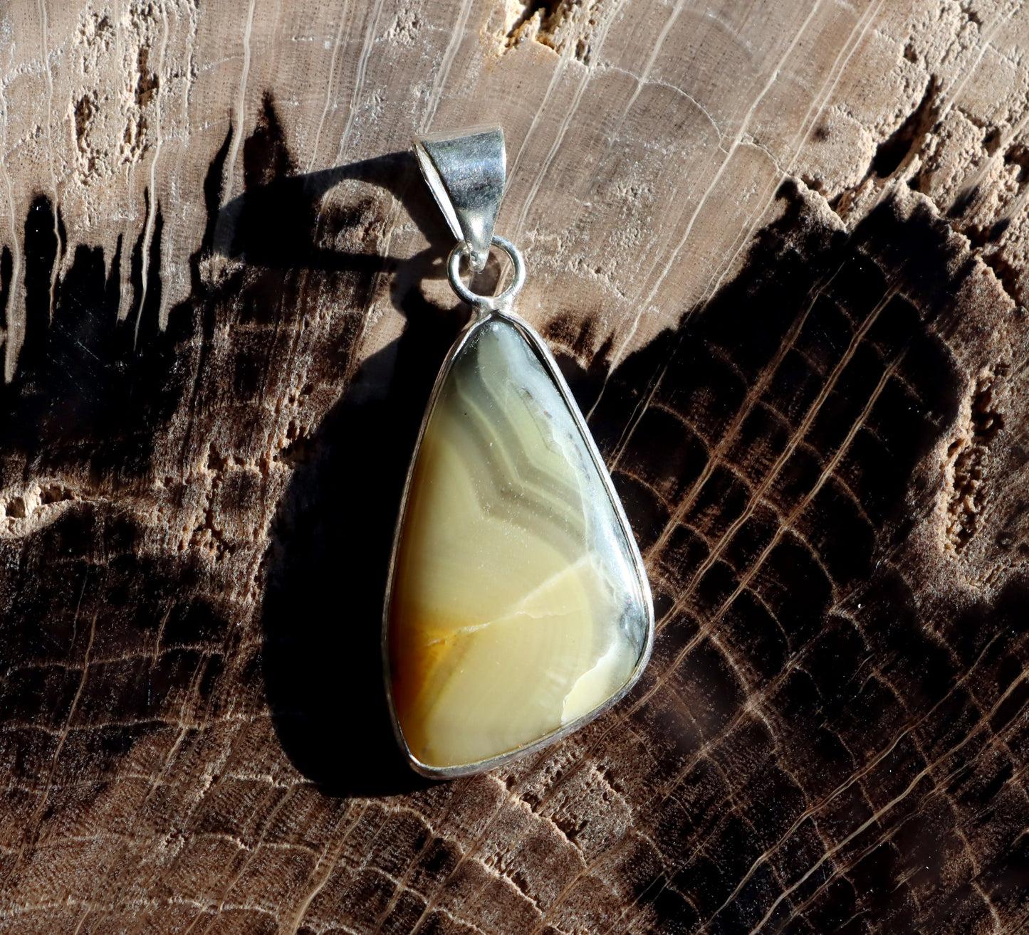 Přívěšek jaspis Bumble Bee - Supreme Panthers