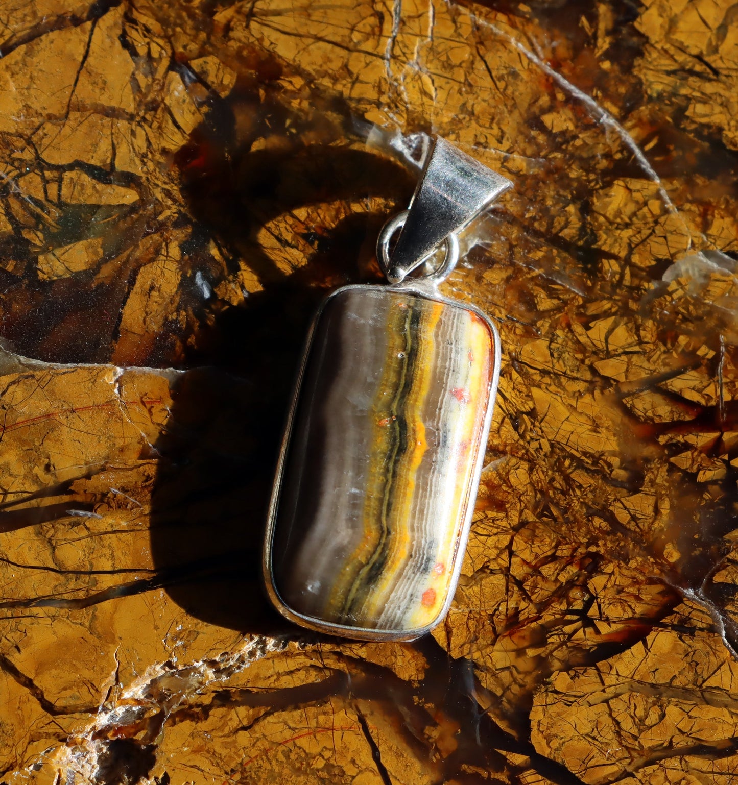 Přívěšek jaspis Bumble Bee - Supreme Panthers