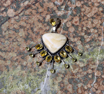 Přívěšek "Kalcit – Sluneční paprsky" - Supreme Panthers