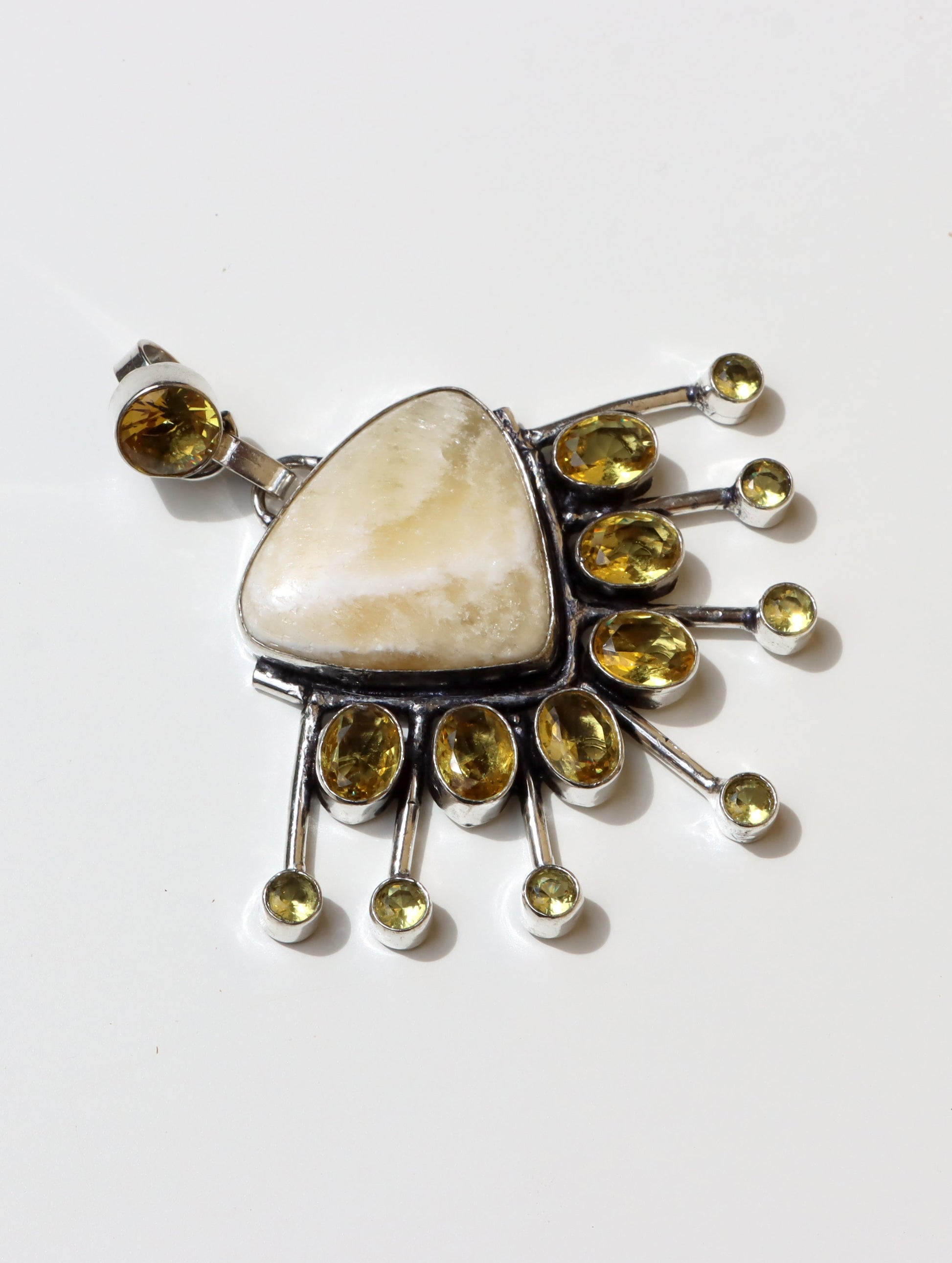 Přívěšek "Kalcit – Sluneční paprsky" - Supreme Panthers