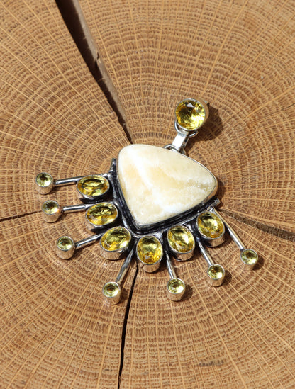 Přívěšek "Kalcit – Sluneční paprsky" - Supreme Panthers