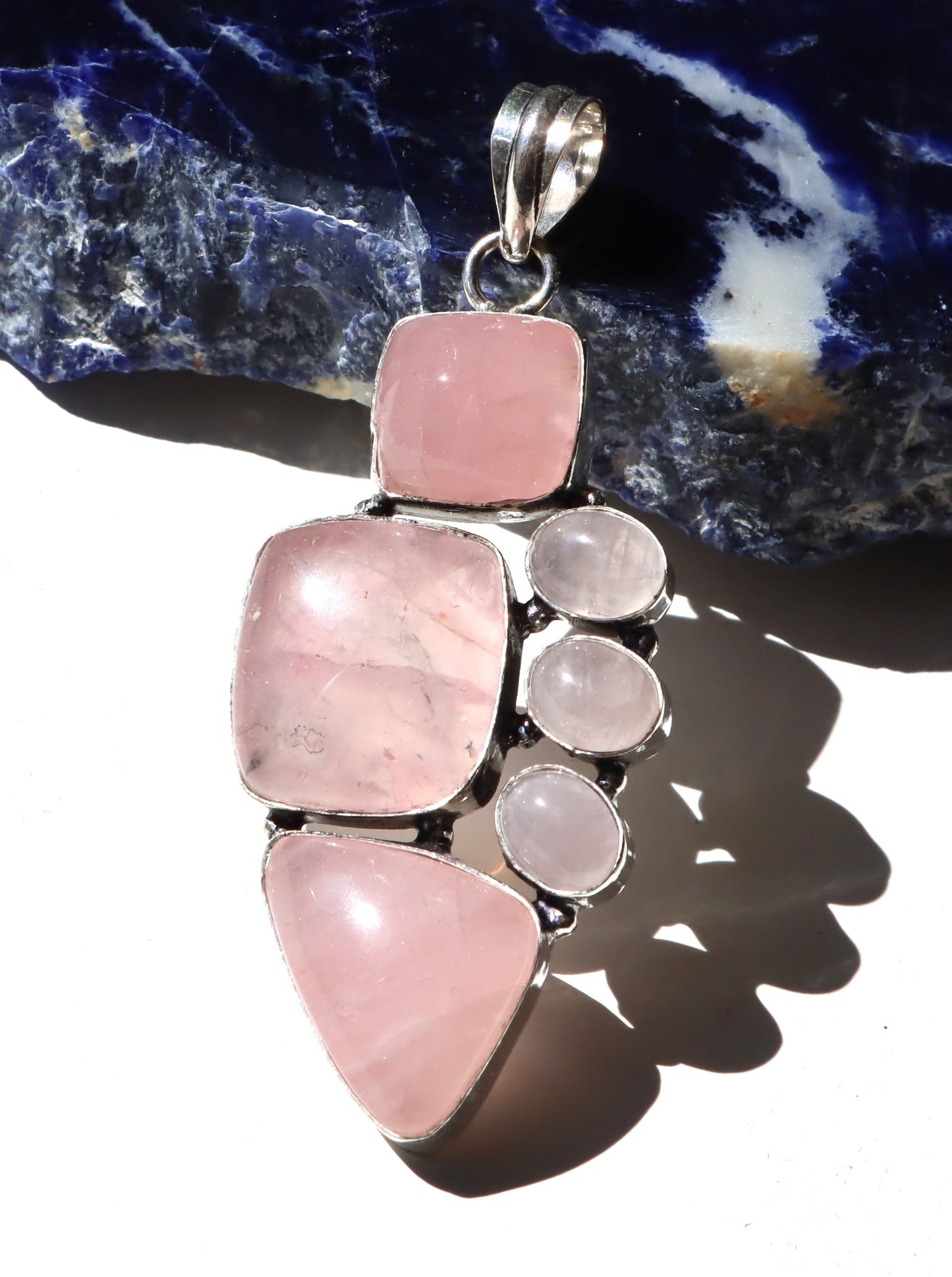 Přívěsek „Kameny srdce – růženín“ - Supreme Panthers