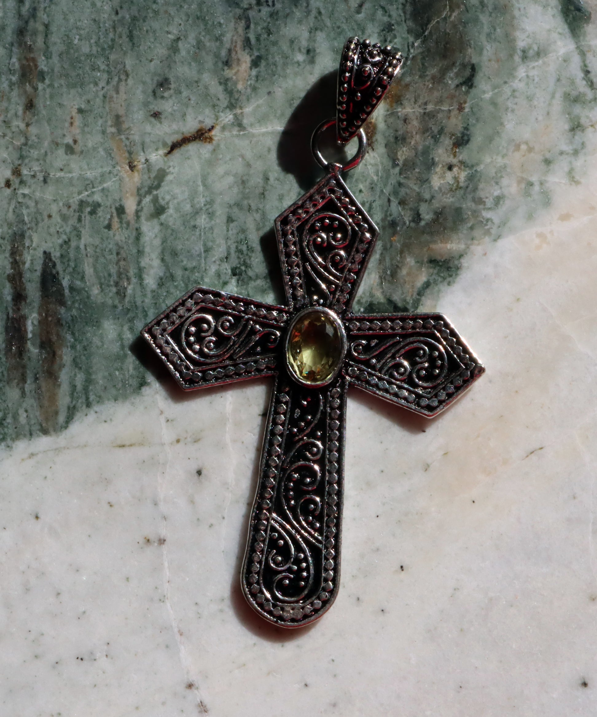 Přívěšek kříž citrín - Supreme Panthers