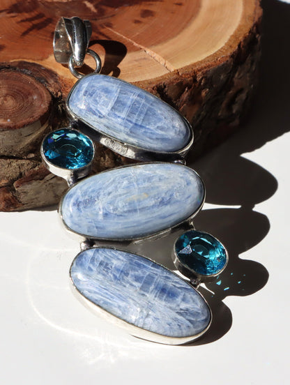 Přívěsek „Kyanit a apatit“ - Supreme Panthers