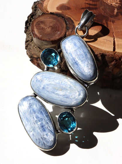 Přívěsek „Kyanit a apatit“ - Supreme Panthers