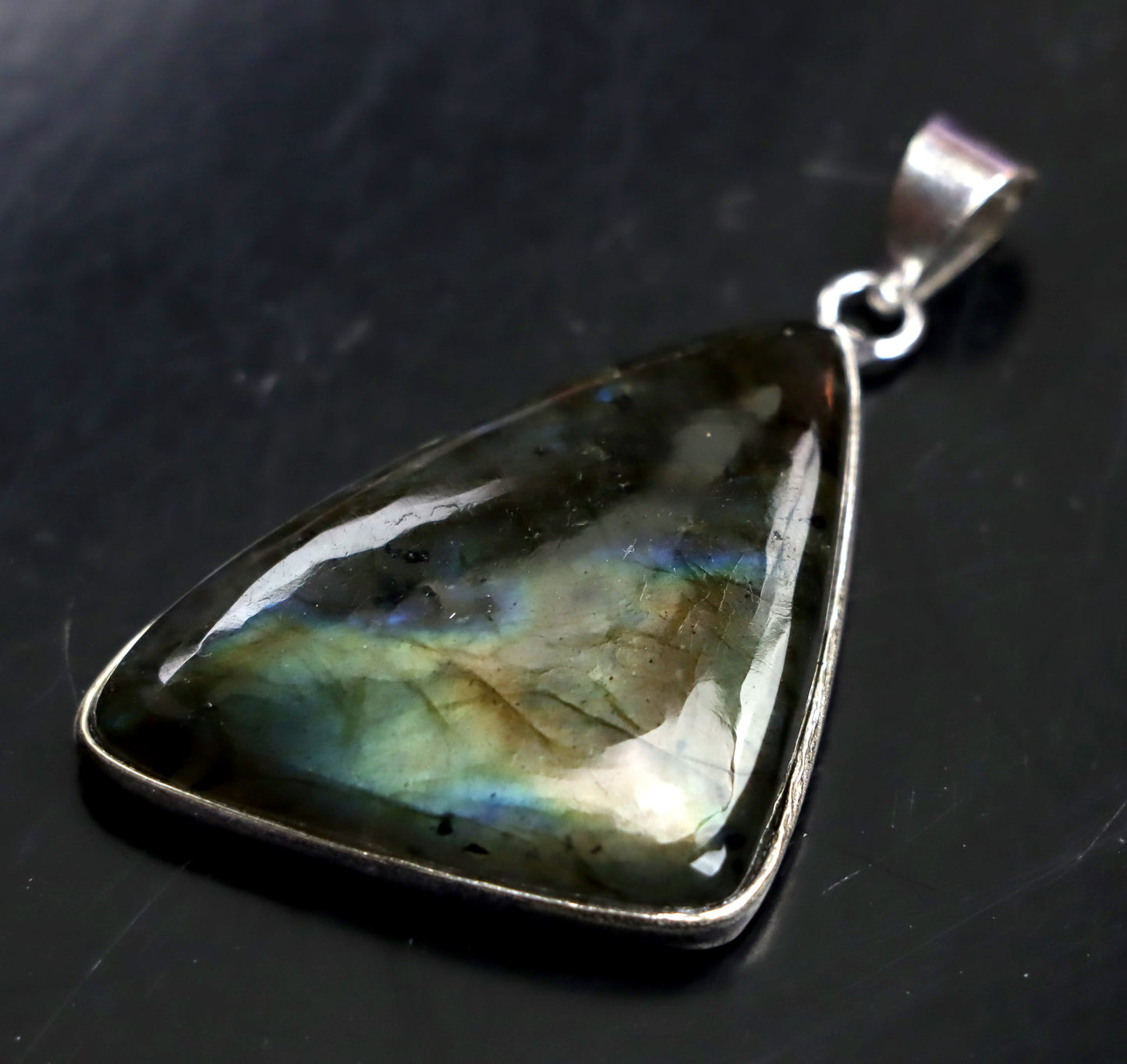 Přívěšek labradorit - Supreme Panthers