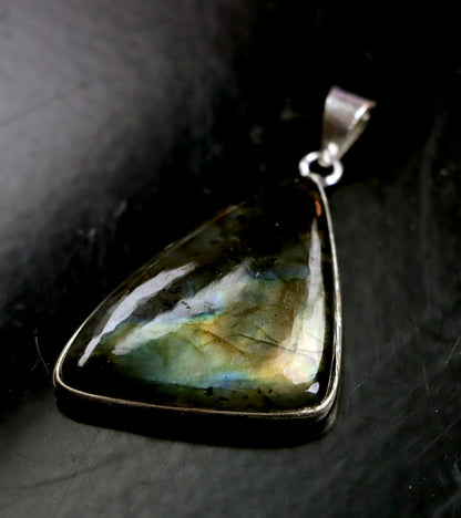 Přívěšek labradorit - Supreme Panthers