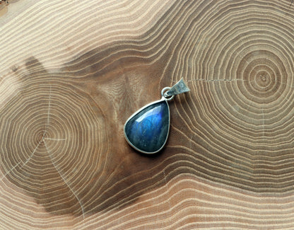 Přívěšek labradorit - Supreme Panthers