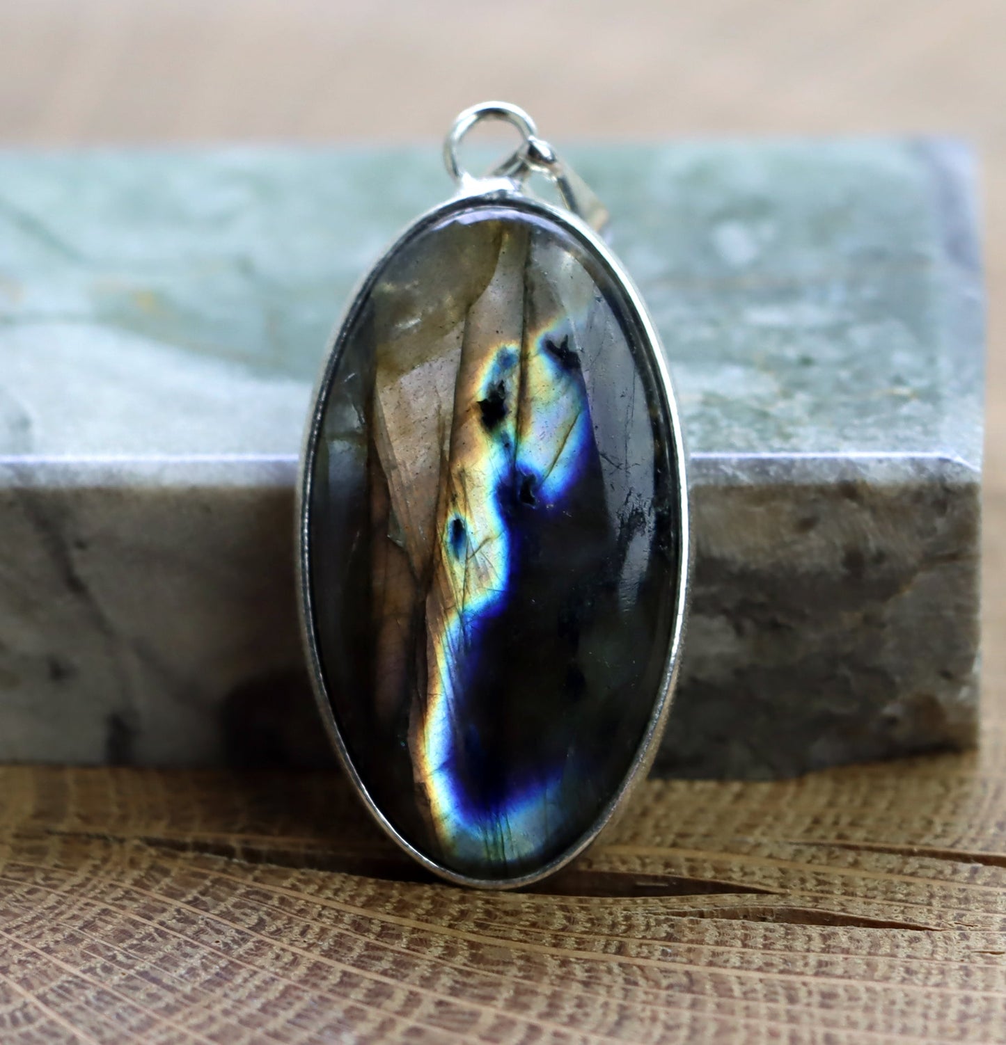 Přívěšek labradorit - Supreme Panthers